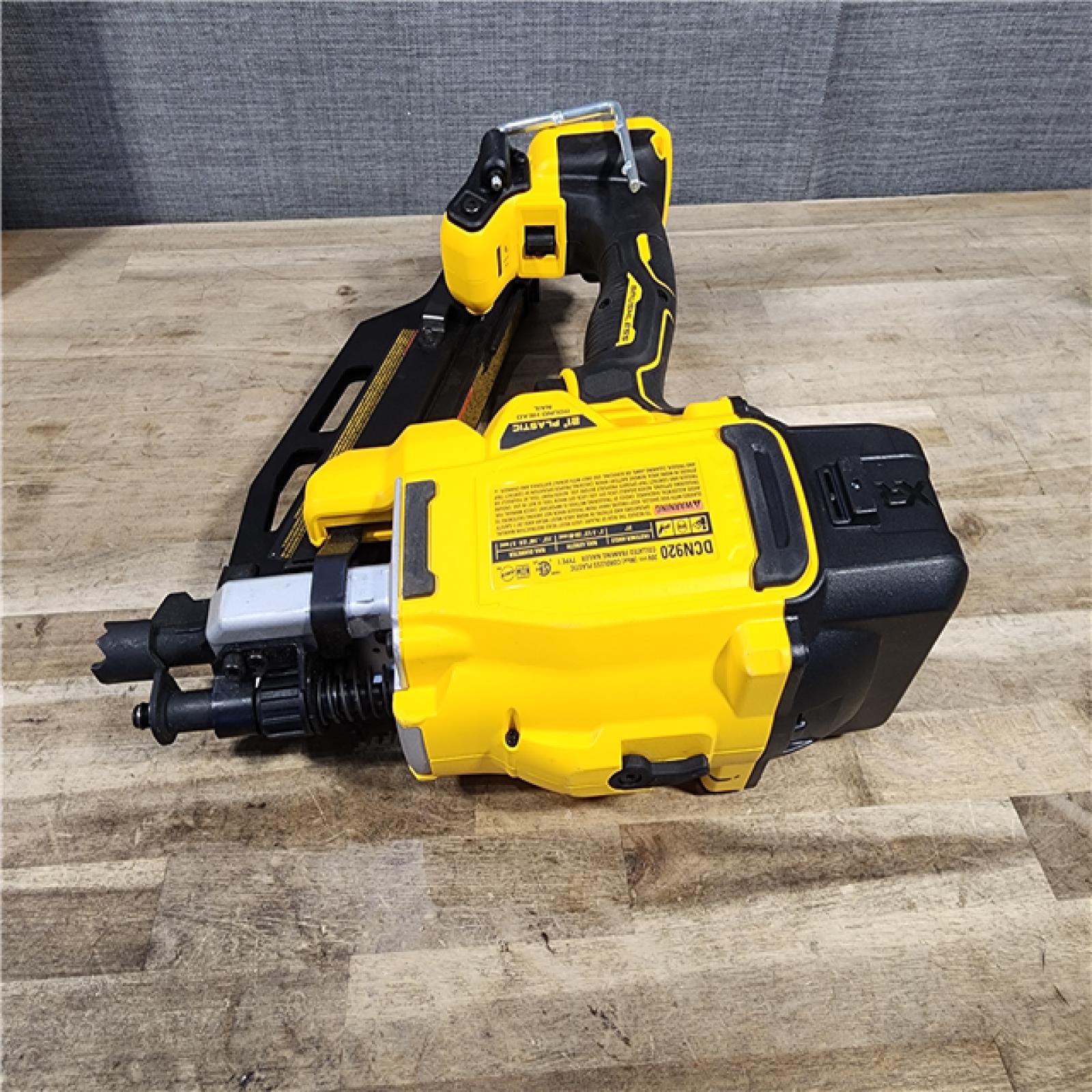 HOUSTON LOCATION - AS-IS DEWALT 20-Volt 21° Cordless Framing Nailer (Tool-Only)