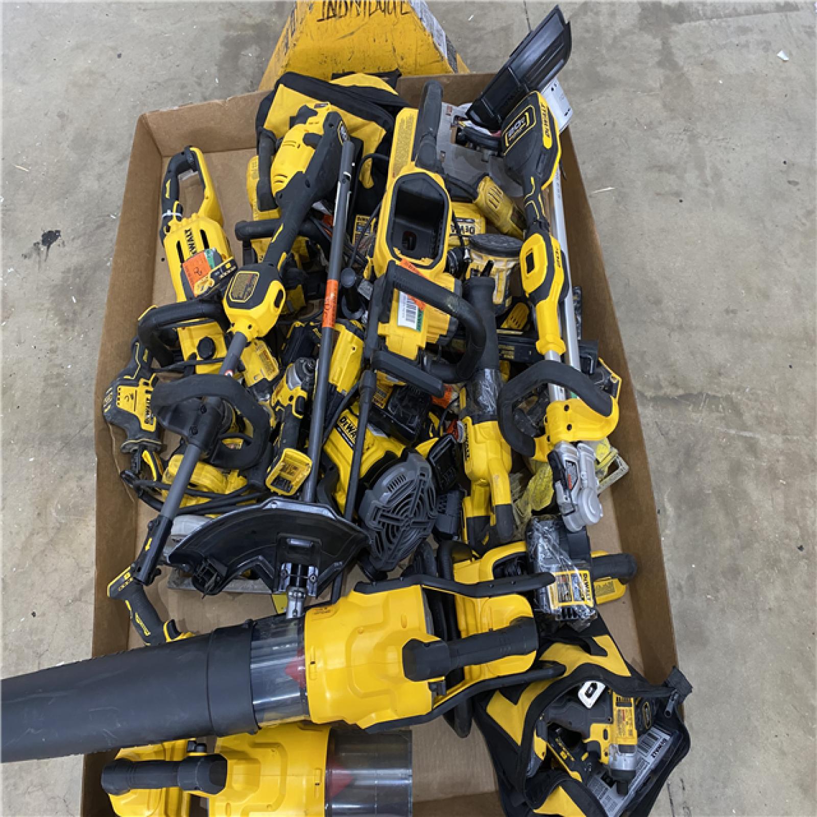 Houston Location AS IS - Tool Pallet