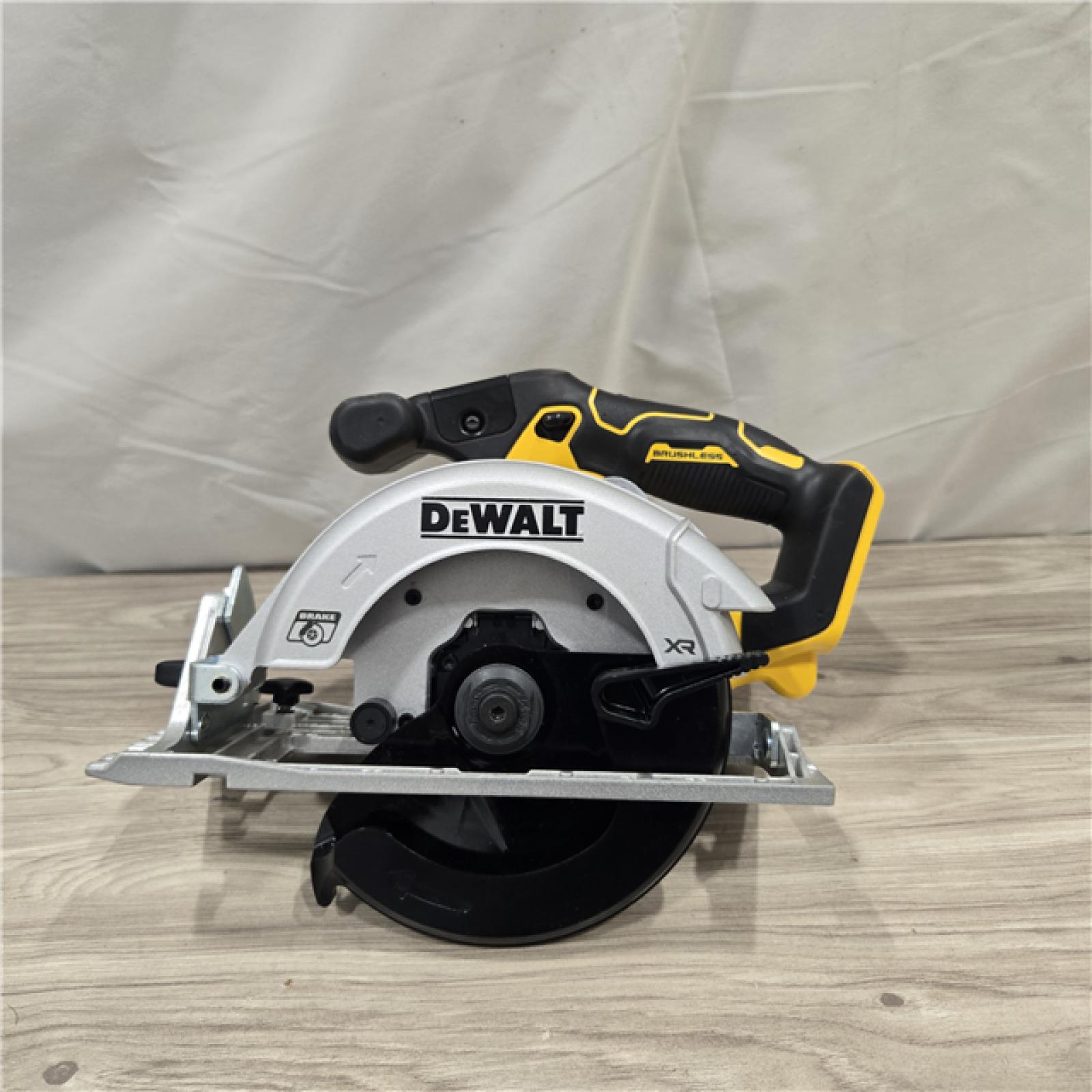 AS-IS DeWALT DCS565B 20V Max 6.5 Cordless Circular Saw (TOOL ONLY)