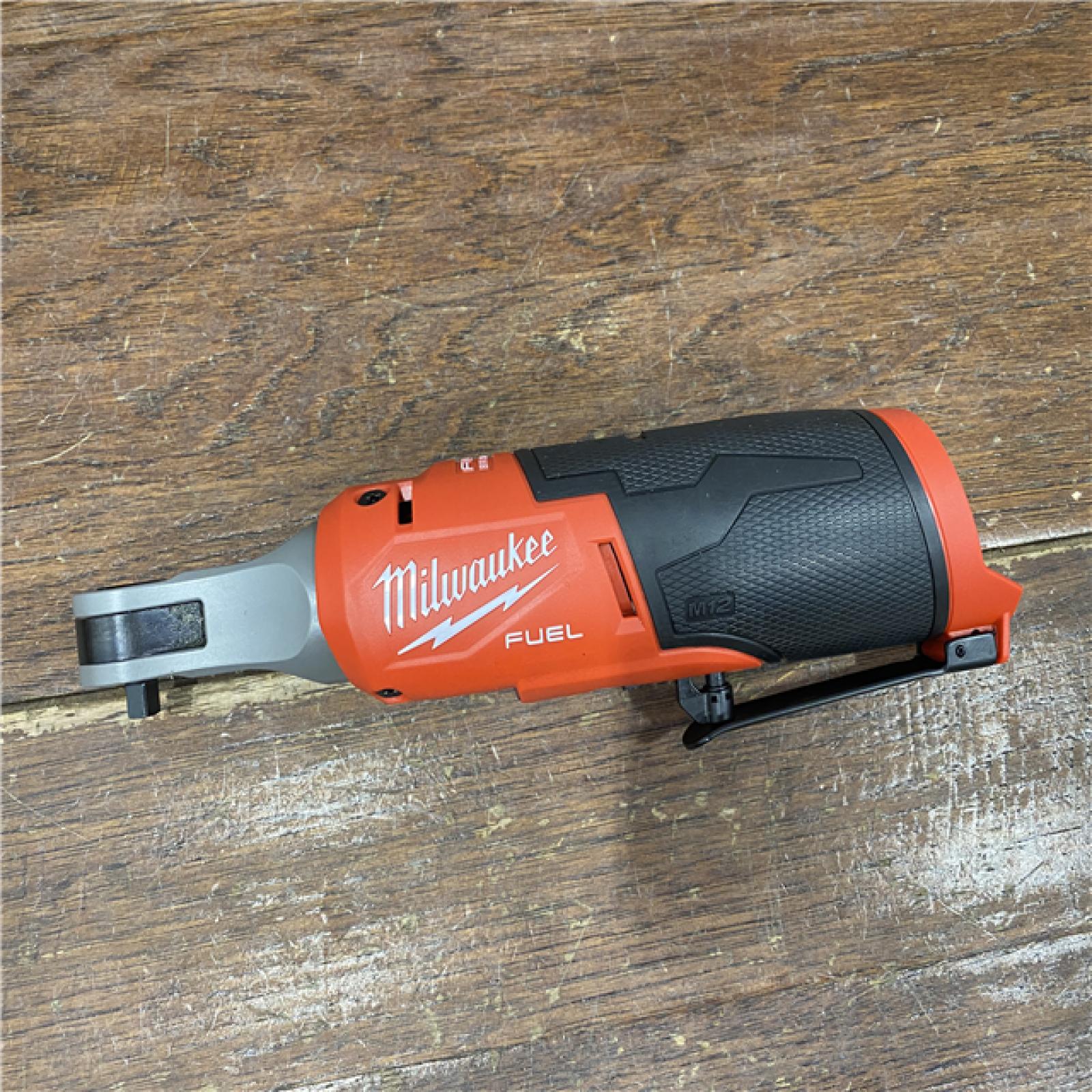 AS-IS Milwaukee M12 FUEL 12V Lithium-Ion Brushless Cordless High Speed 1/4 in. Ratchet Kit w/(2) Batteries, Charger and Bag