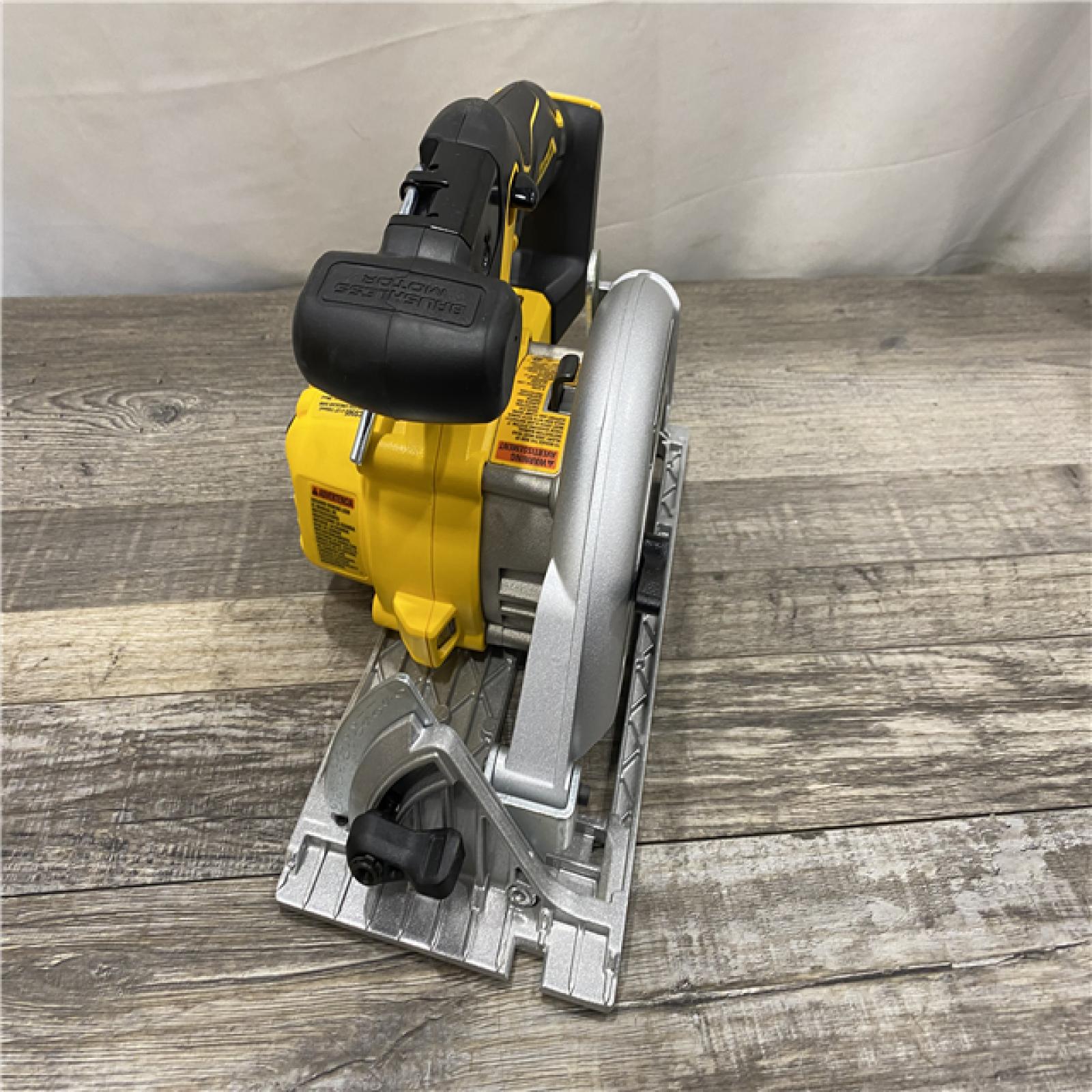 AS-IS DEWALT 20V MAX Cordless Brushless 6-1/2 in. Sidewinder Style Circular Saw (Tool Only)