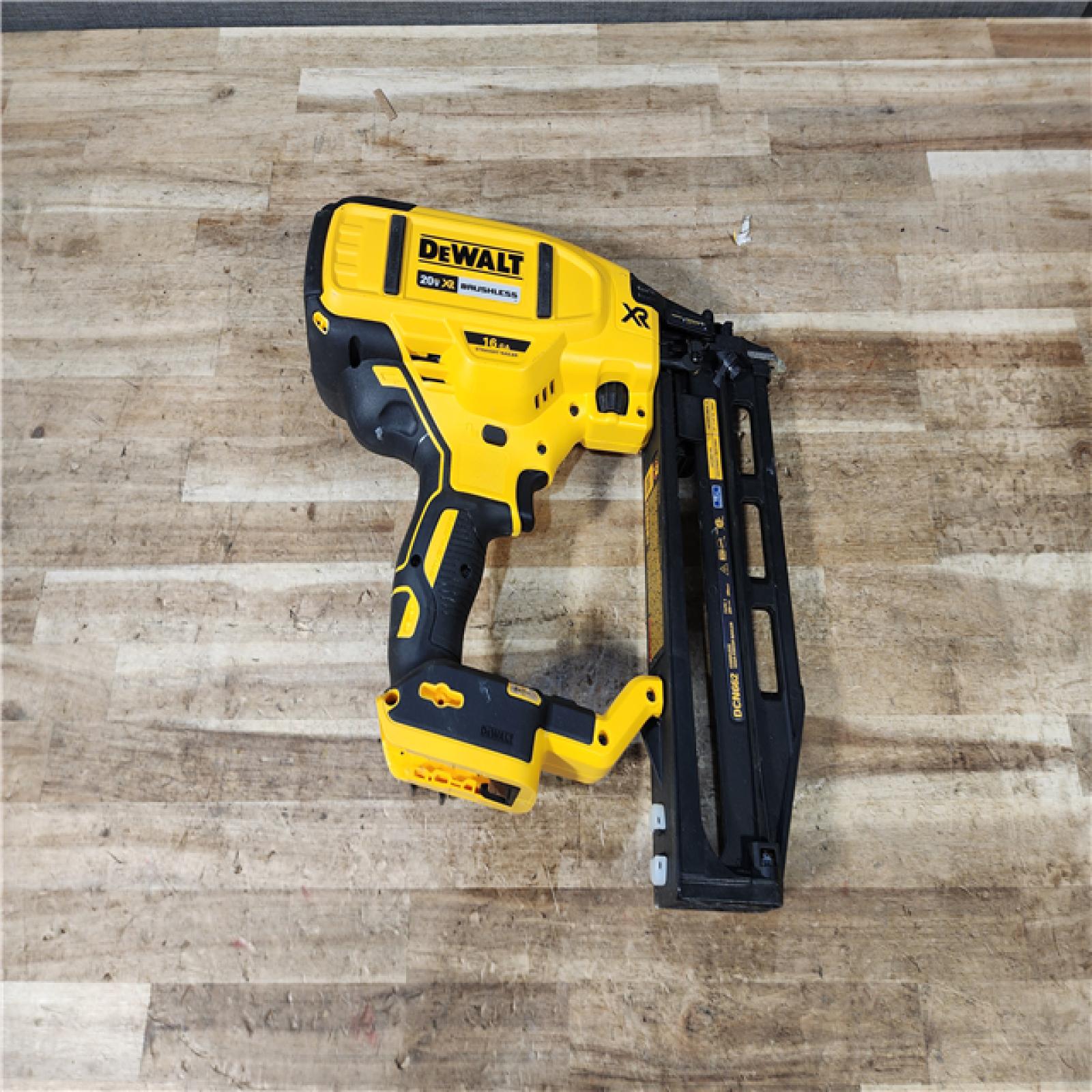 HOUSTON LOCATION - AS - IS DEWALT 20V MAX XR 16-Gauge Lithium-Ion Cordless Finish Nailer (Tool Only)