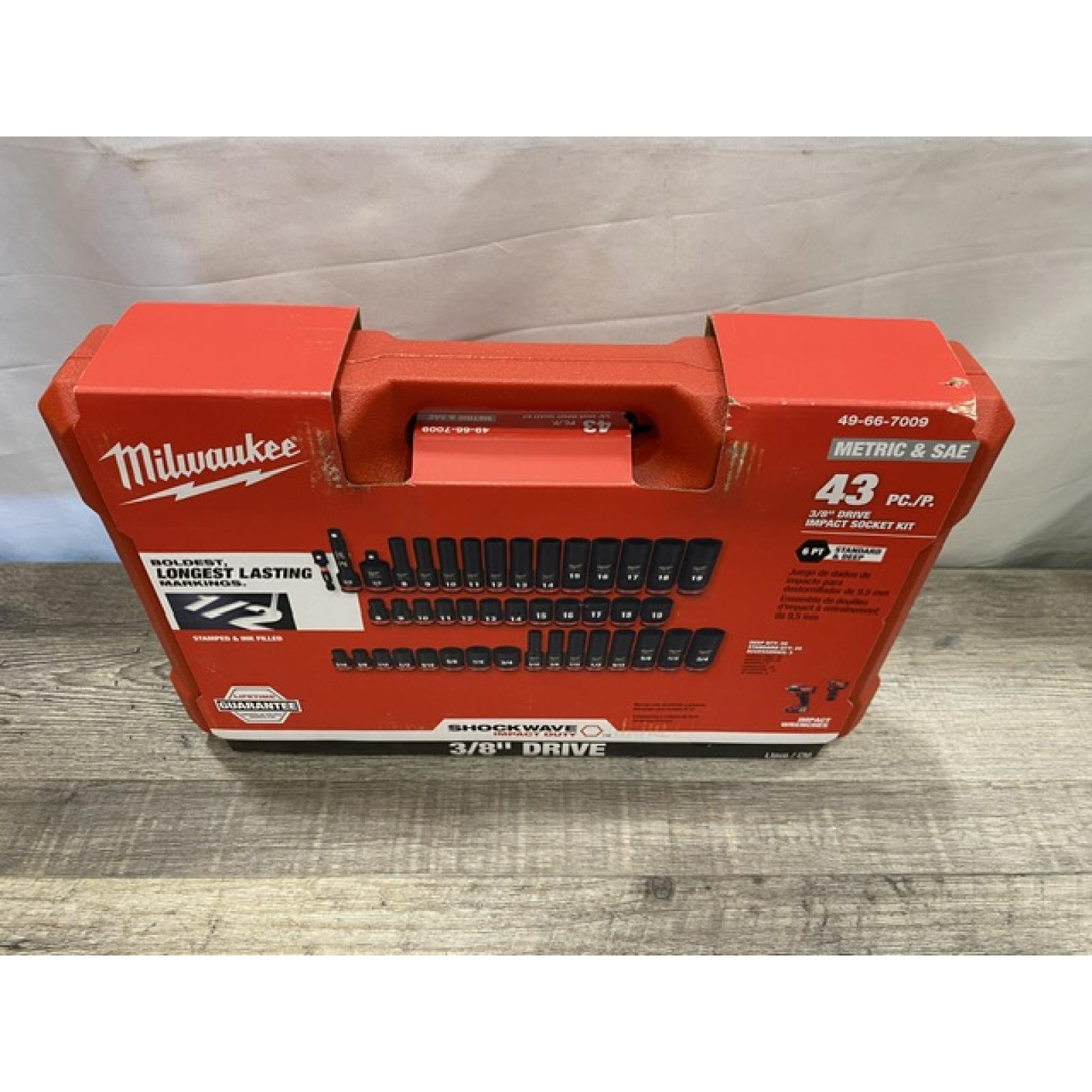 NEW - Milwaukee SHOCKWAVE 3/8 in. Drive SAE and Metric 6 Point Impact Socket Set (43-Piece)