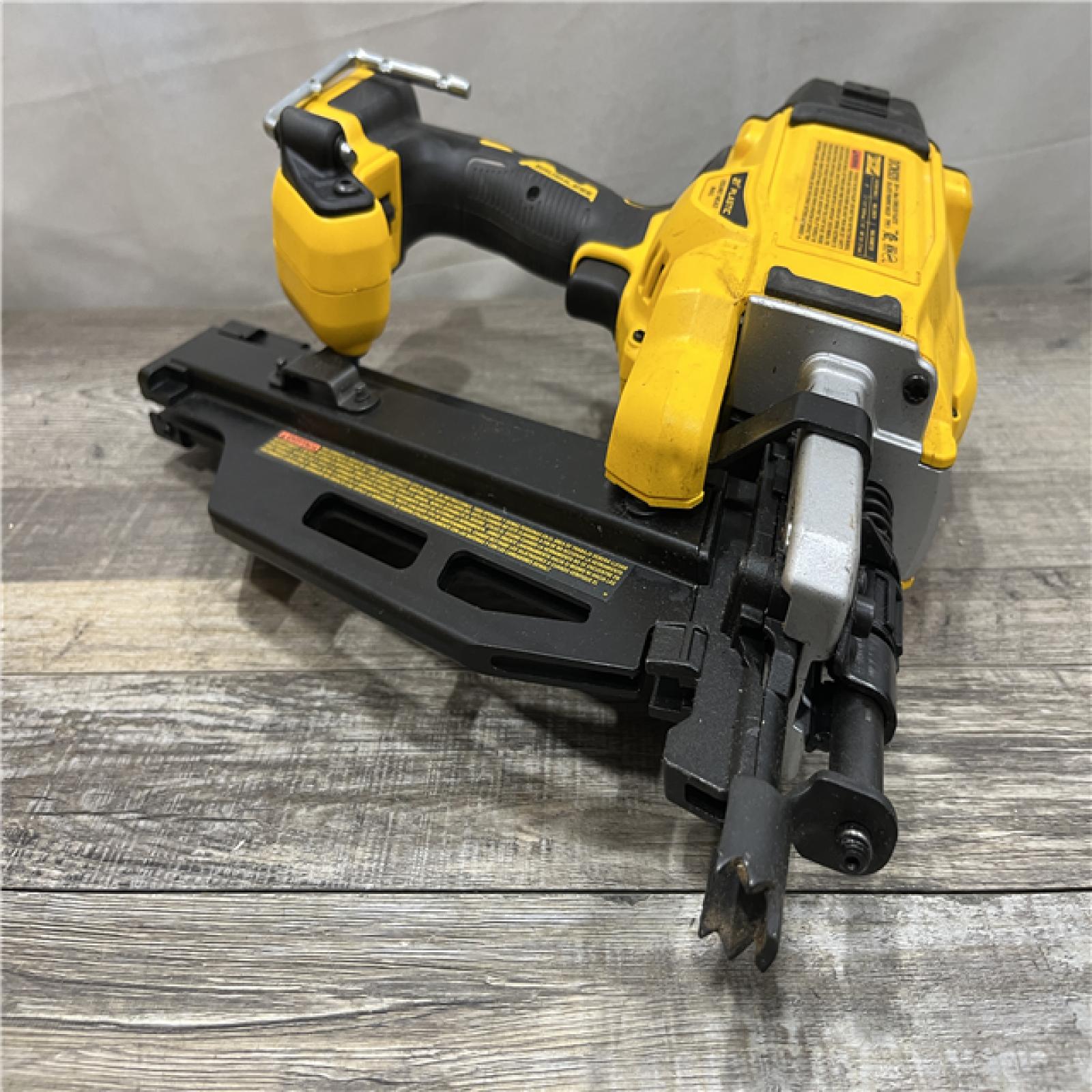 AS-IS DEWALT 20-Volt 21° Cordless Framing Nailer (Tool-Only)