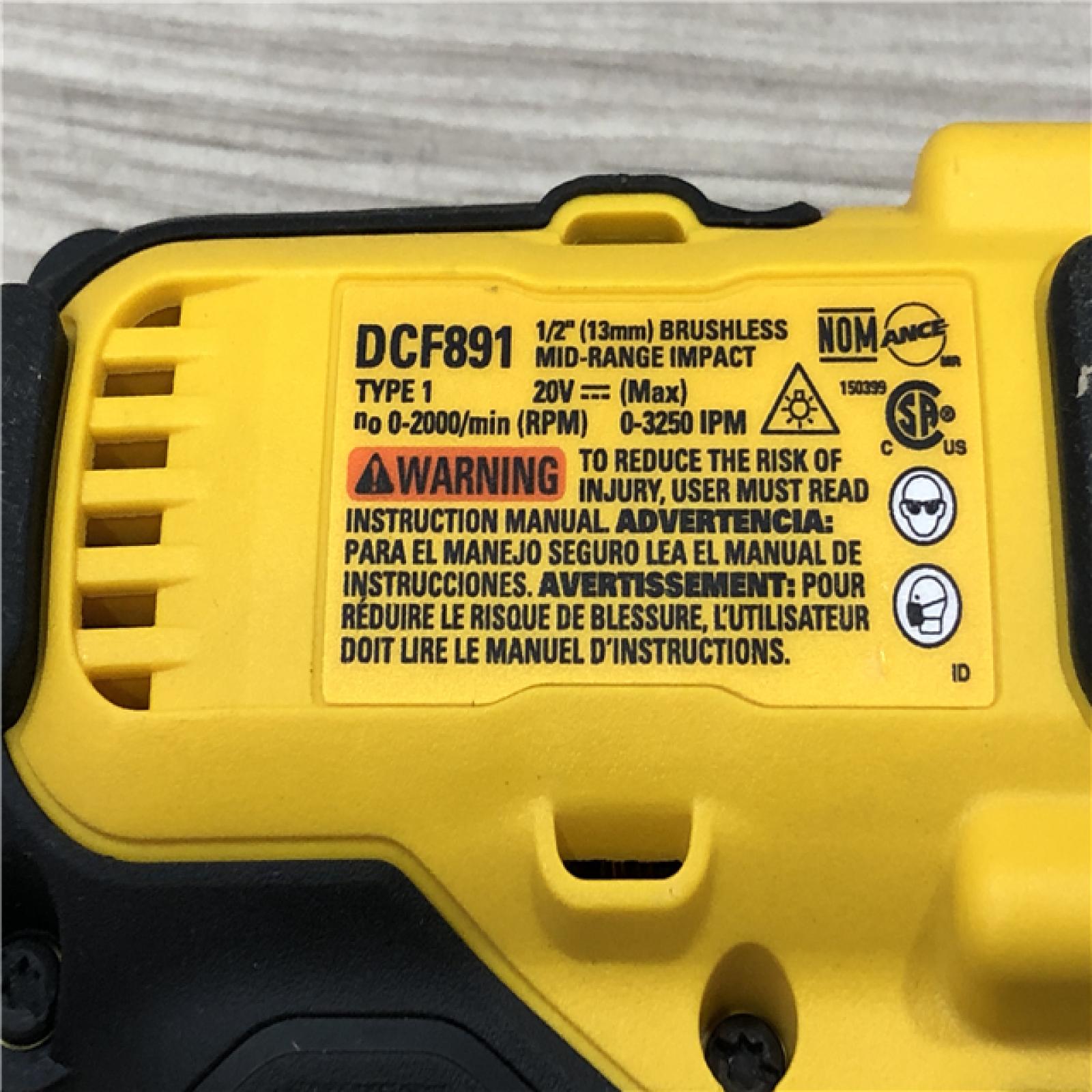 AS-IS DEWALT 20V MAX XR 1/2 Inch Impact Wrench Kit DCF891Q1