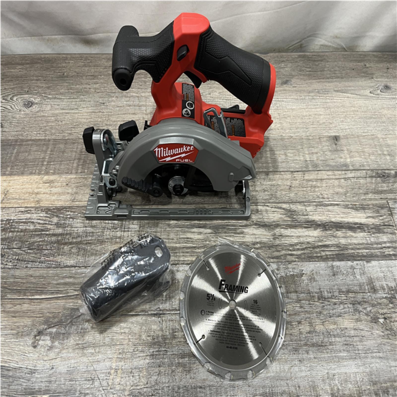 AS-IS Milwaukee FUEL 12V Lithium-Ion Brushless 5-3/8 in. Cordless Circular Saw (Tool-Only)