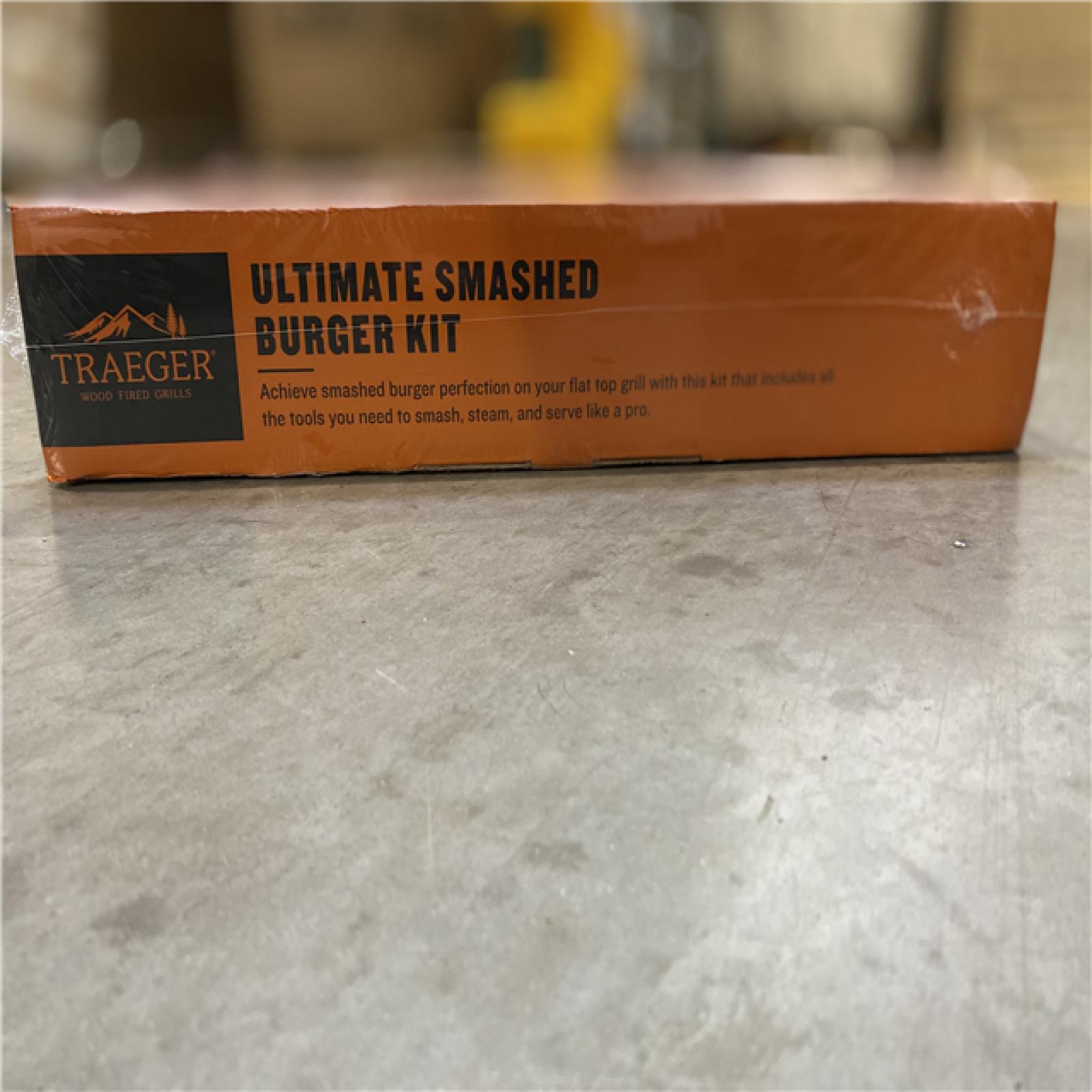 NEW! Traeger Ultimate Smashed Burger Kit 3Piece Set