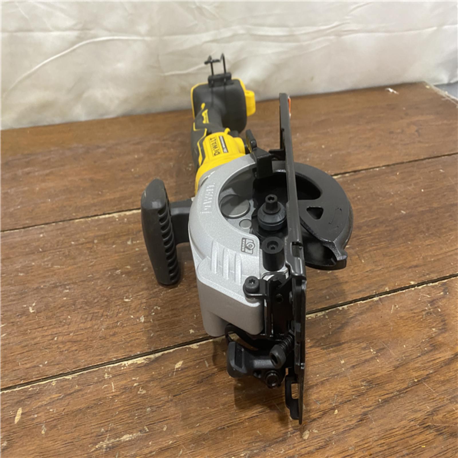 AS-IS DEWALT ATOMIC 20V MAX Cordless Brushless 4-1/2 in. Circular Saw (Tool Only)