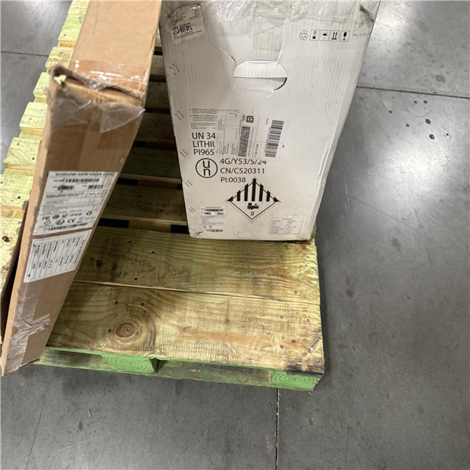 California AS-IS Ecoflow 7200W Battery Generator w/Solar Panel (Damaged Boxes)