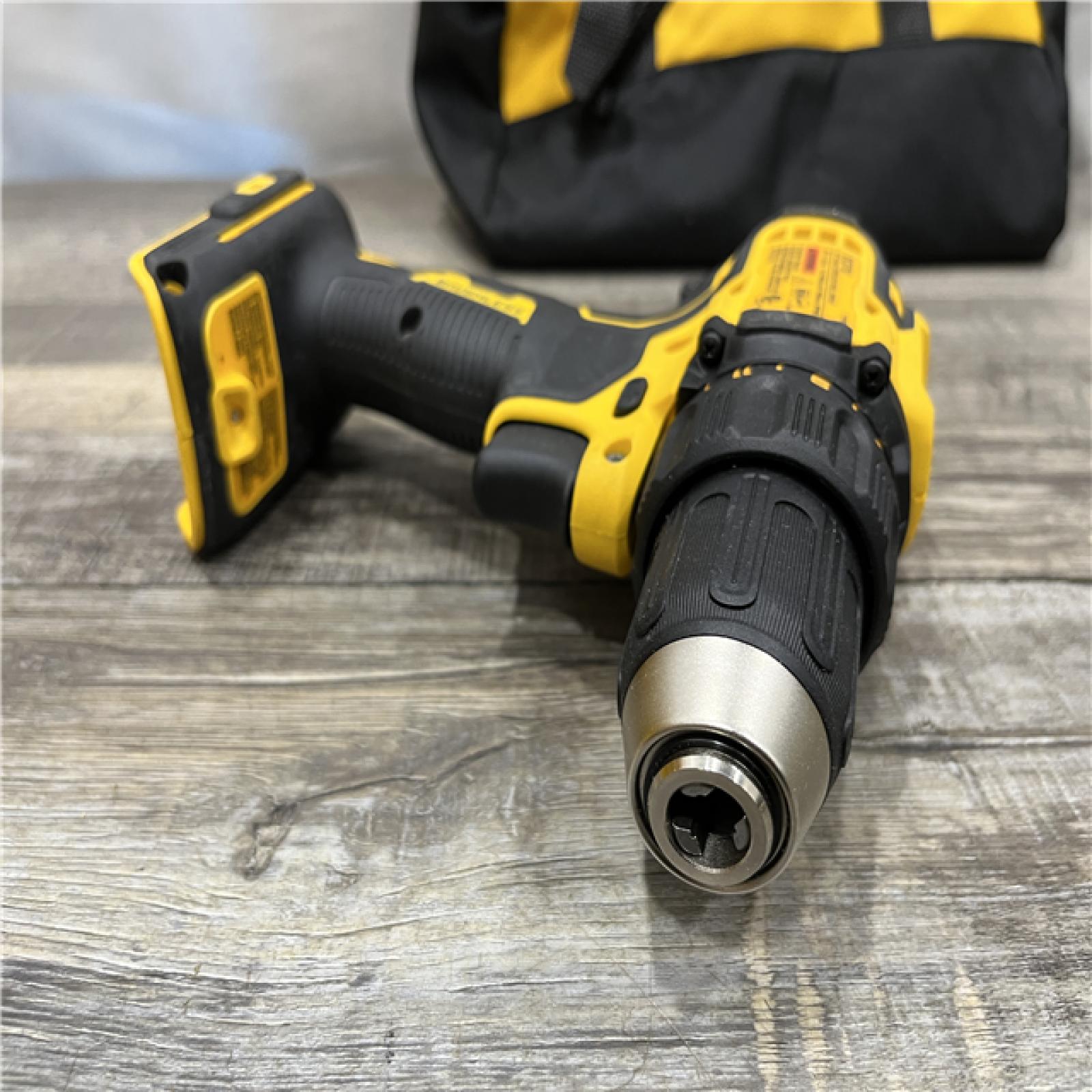 AS-IS DEWALT 20V MAX Compact Brushless Cordless 1/2-in Drill/Driver Kit