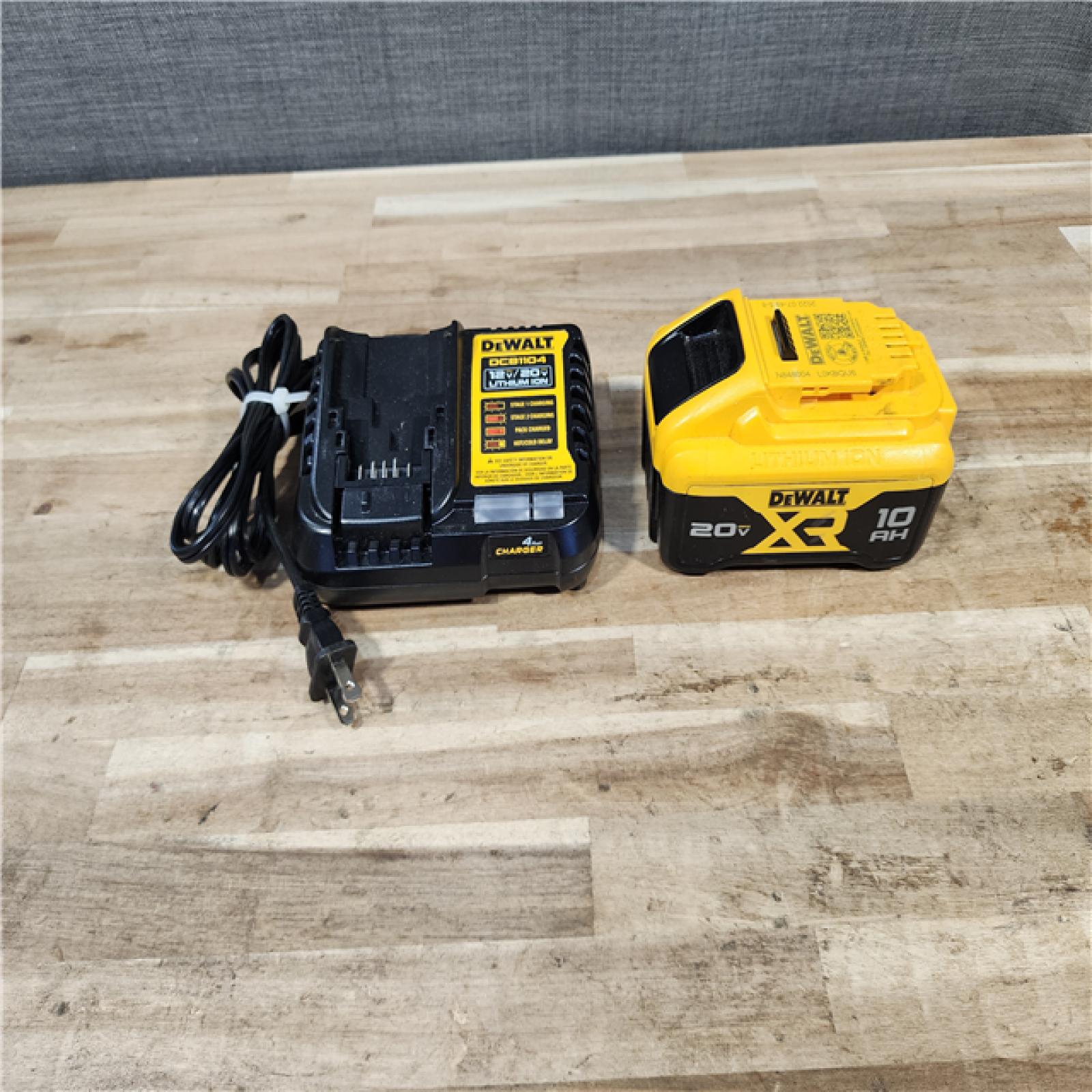 HOUSTON LOCATION - AS-IS DEWALT 20V XR Lithium-Ion Cordless Hammer Drill Kit