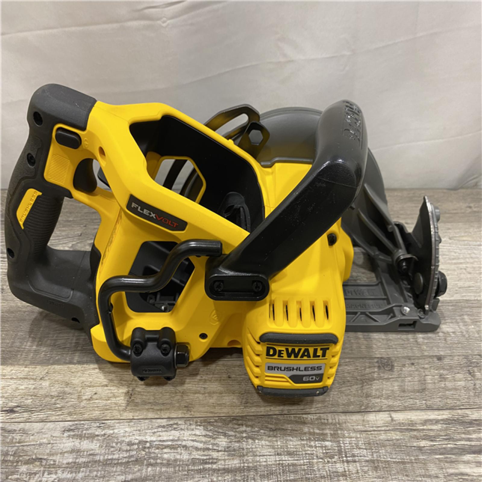 AS-IS DEWALT FLEXVOLT 60V MAX Cordless Brushless 7-1/4 in. Wormdrive Style Circular Saw (Tool Only)