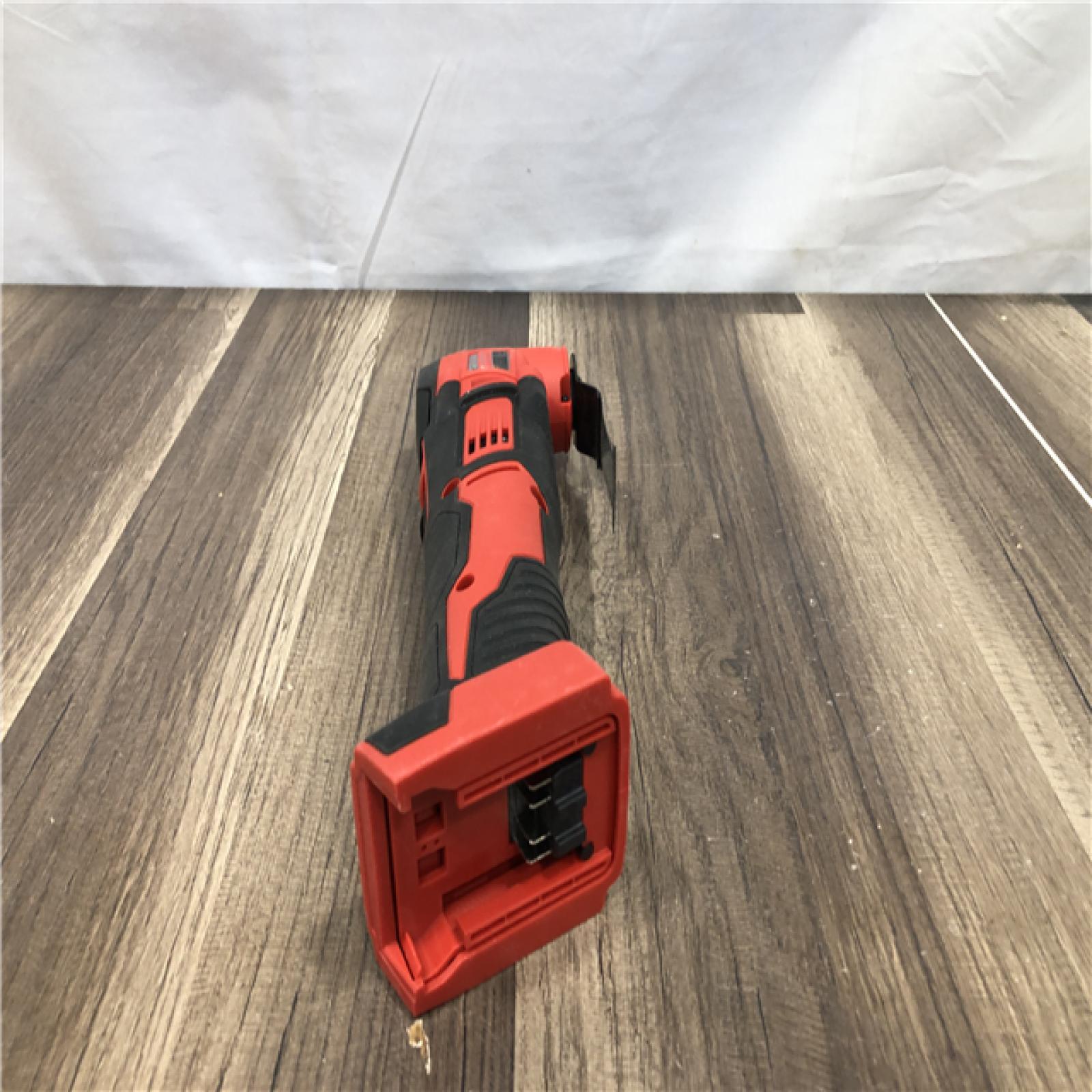 AS-IS Milwaukee 18V Lithium-Ion Cordless Oscillating Multi-Tool (Tool-Only)