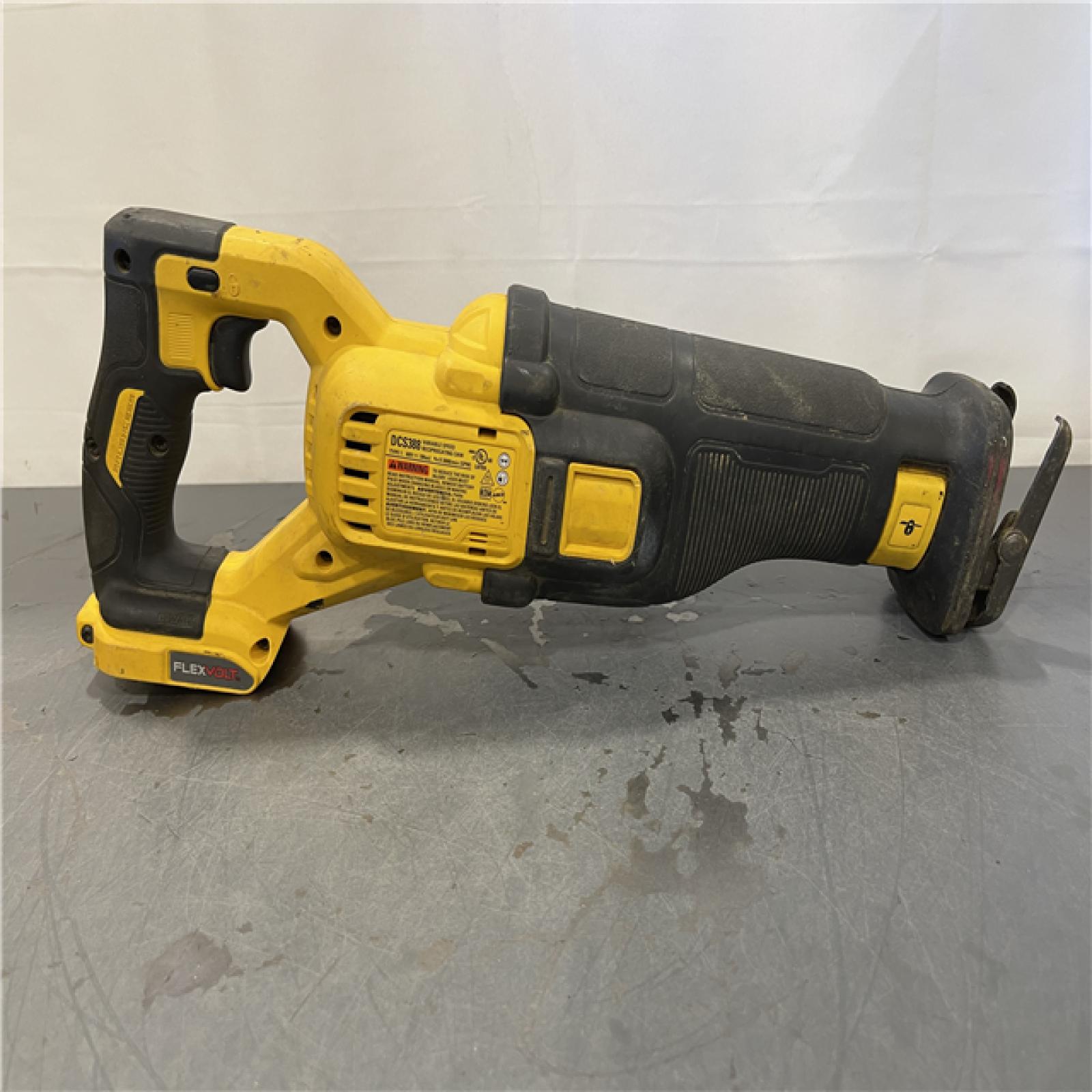 AS-IS - DeWalt FLEXVOLT 60V MAX Cordless Brushless Reciprocating Saw