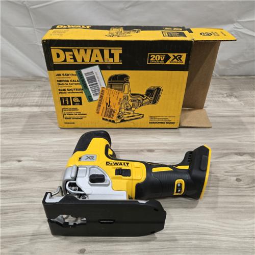 LIKE NEW!- DEWALT 20V MAX XR Cordless Barrel Grip Jigsaw (Tool Only)