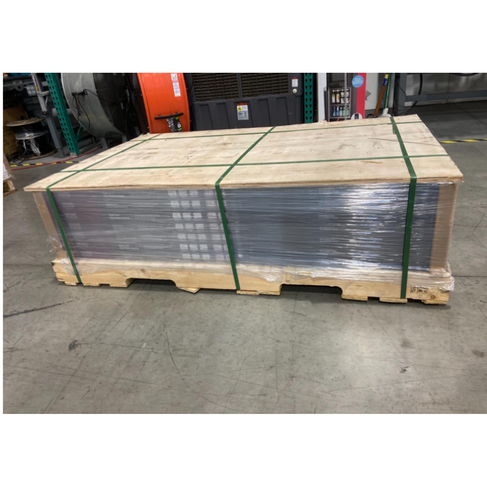 DALLAS LOCATION - Home Decorators Collection Crater Lake Oak 20 MIL x 7.1 in. W x 59.4 in. L Click Lock Waterproof Luxury Vinyl Plank Flooring (20.5 sqft/case) - 35 UNITS