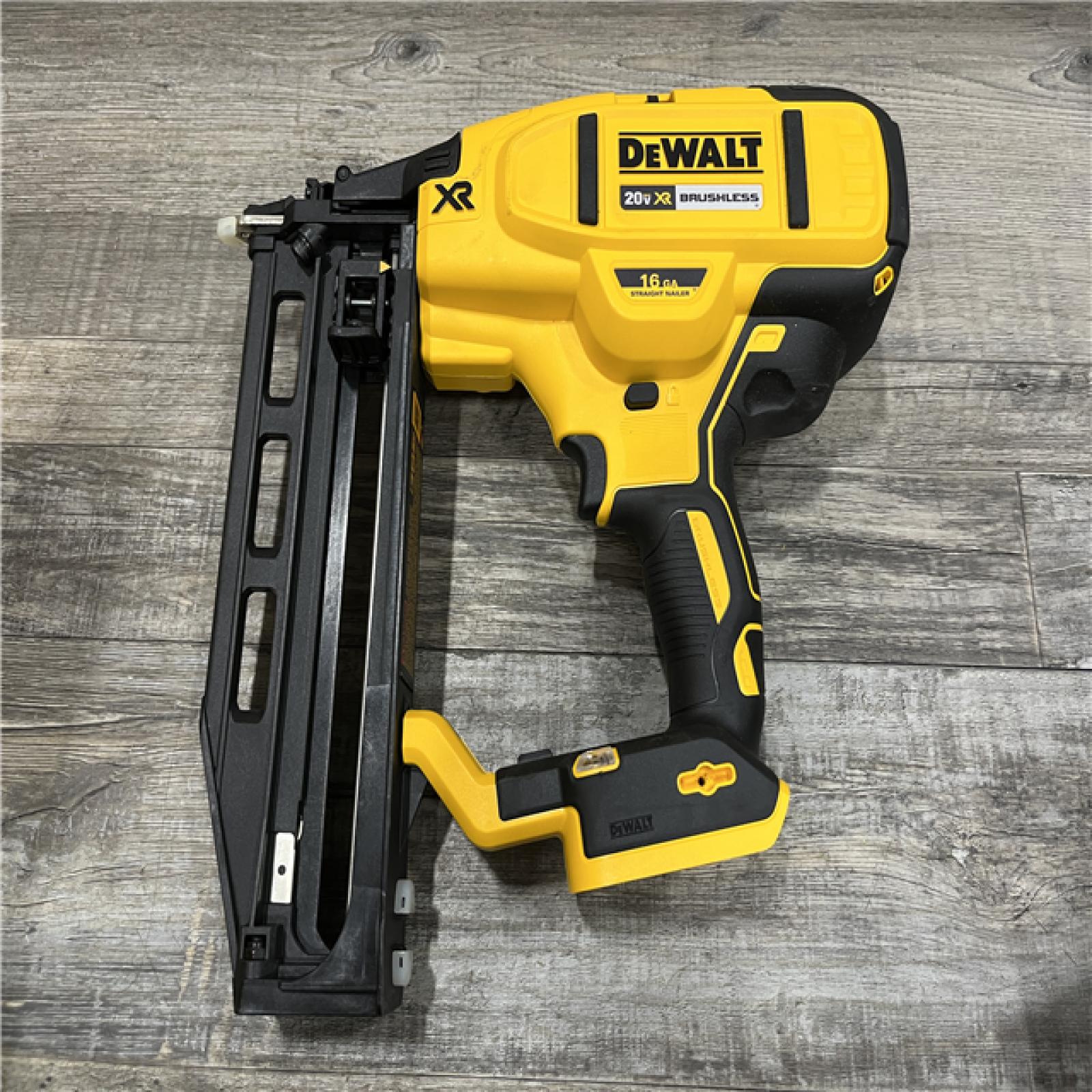 AS-IS DEWALT 20V MAX XR 16-Gauge Lithium-Ion Cordless Finish Nailer (Tool Only)
