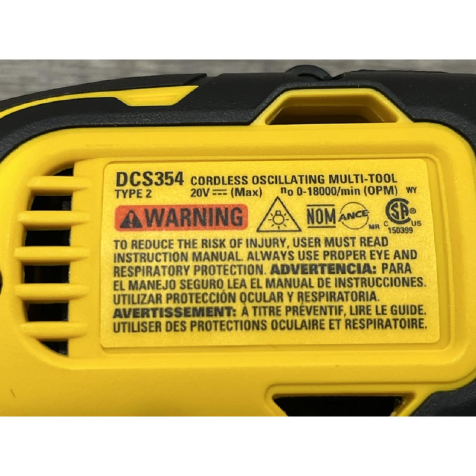 AS-IS DEWALT ATOMIC 20V MAX Cordless Brushless Oscillating Multi Tool Kit