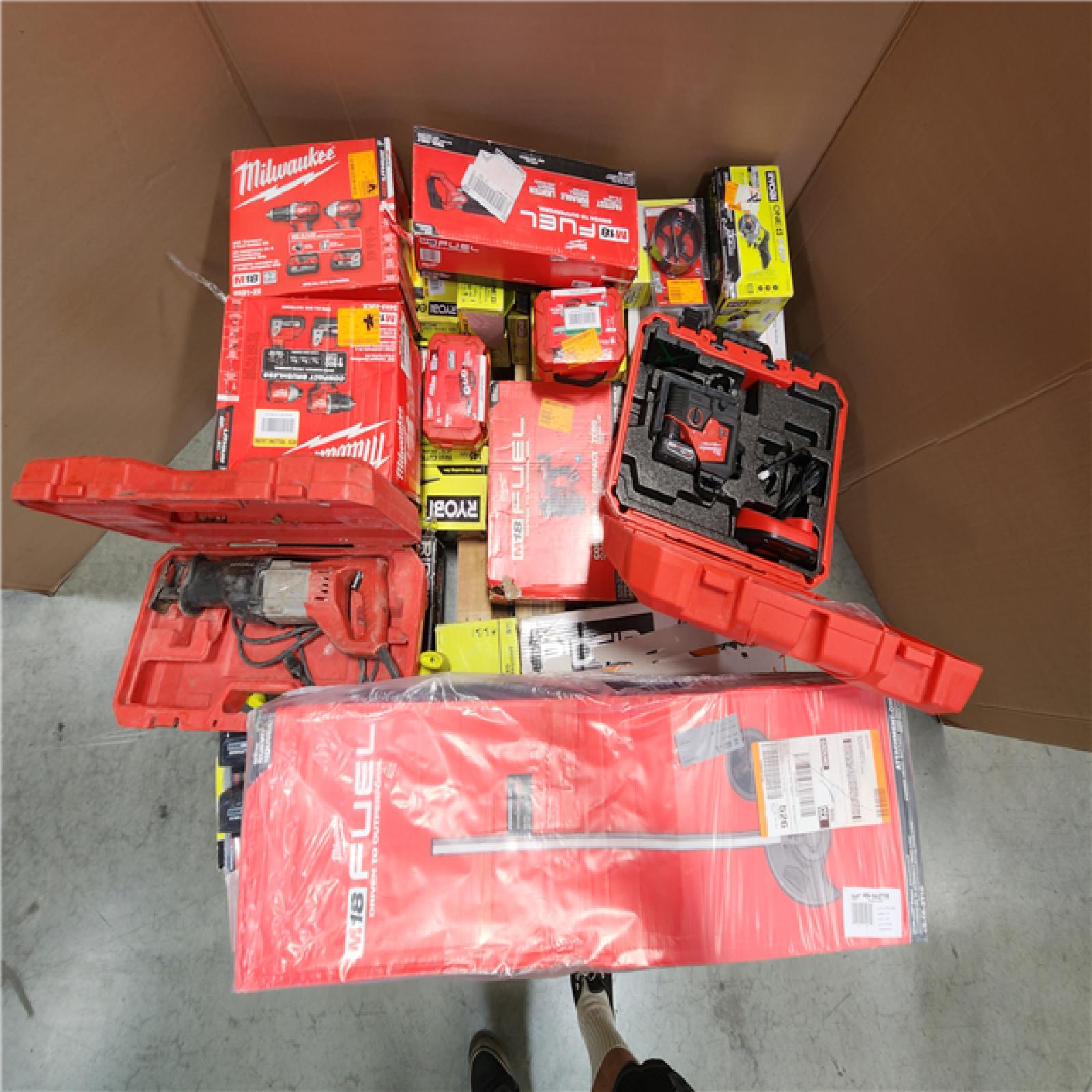 CALIFORNIA AS-IS TOOL PALLET