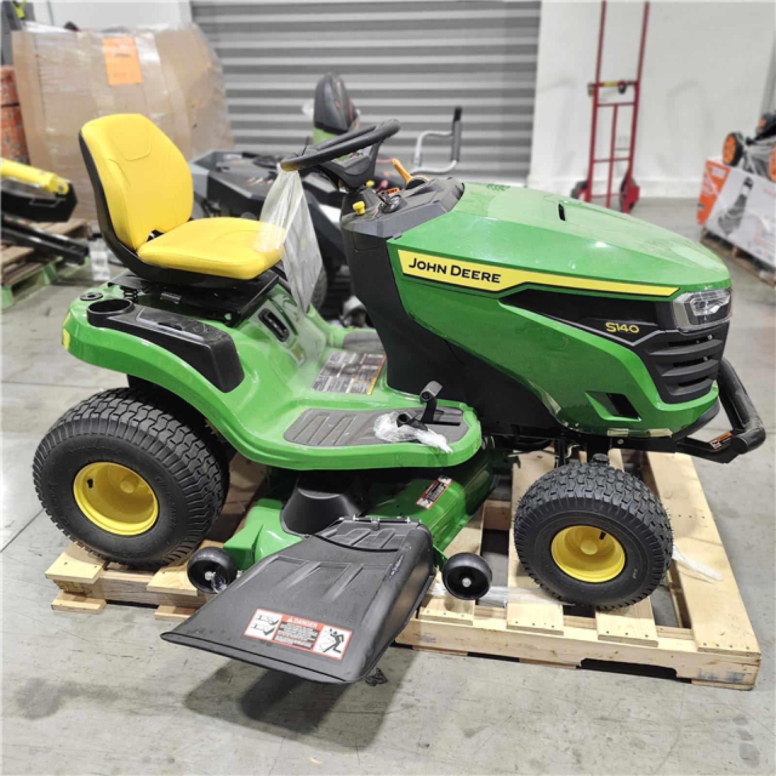 Dallas Location - As-Is John Deere S140 lawn tractor - mowers