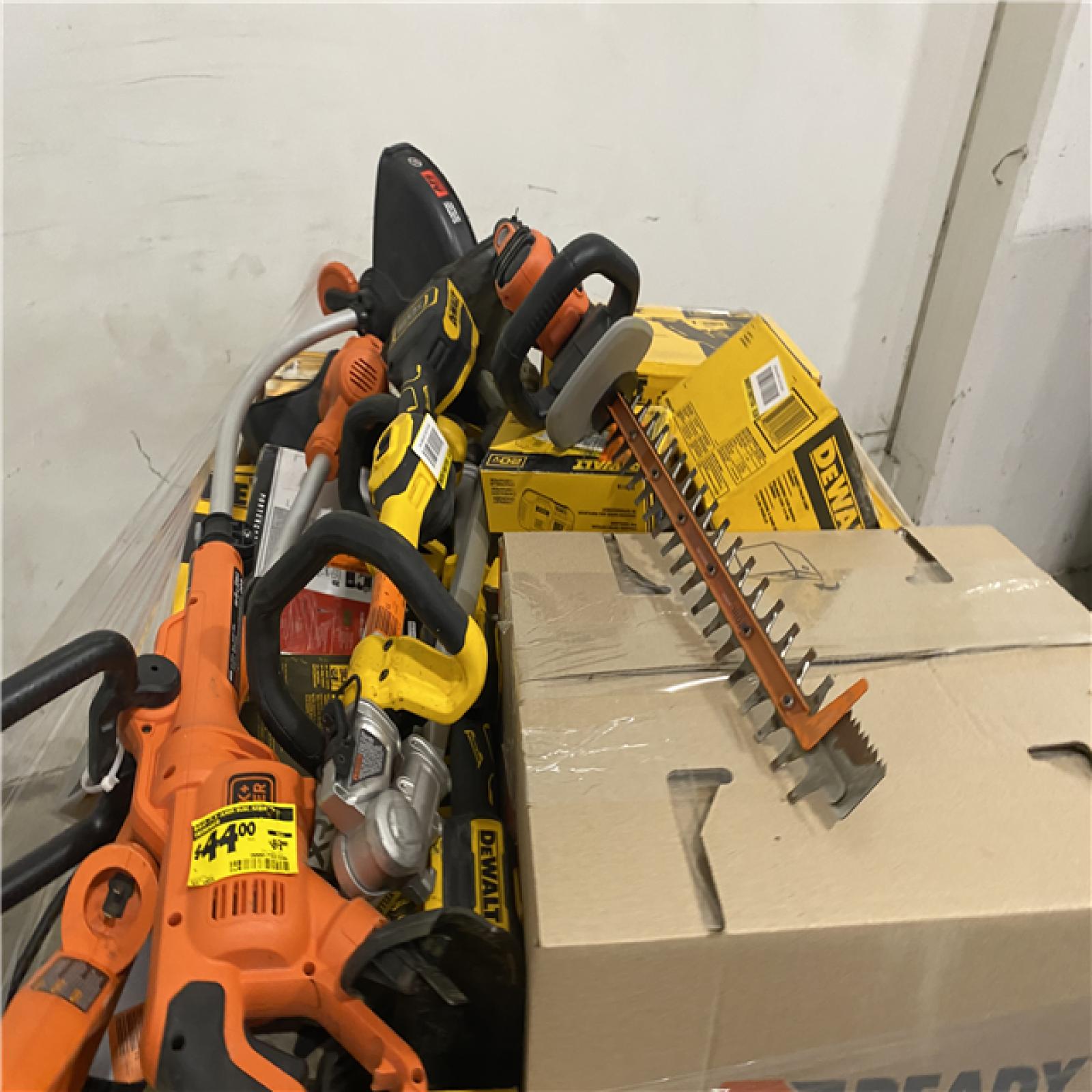 Dallas Location - As-Is DEWALT Tool Pallet