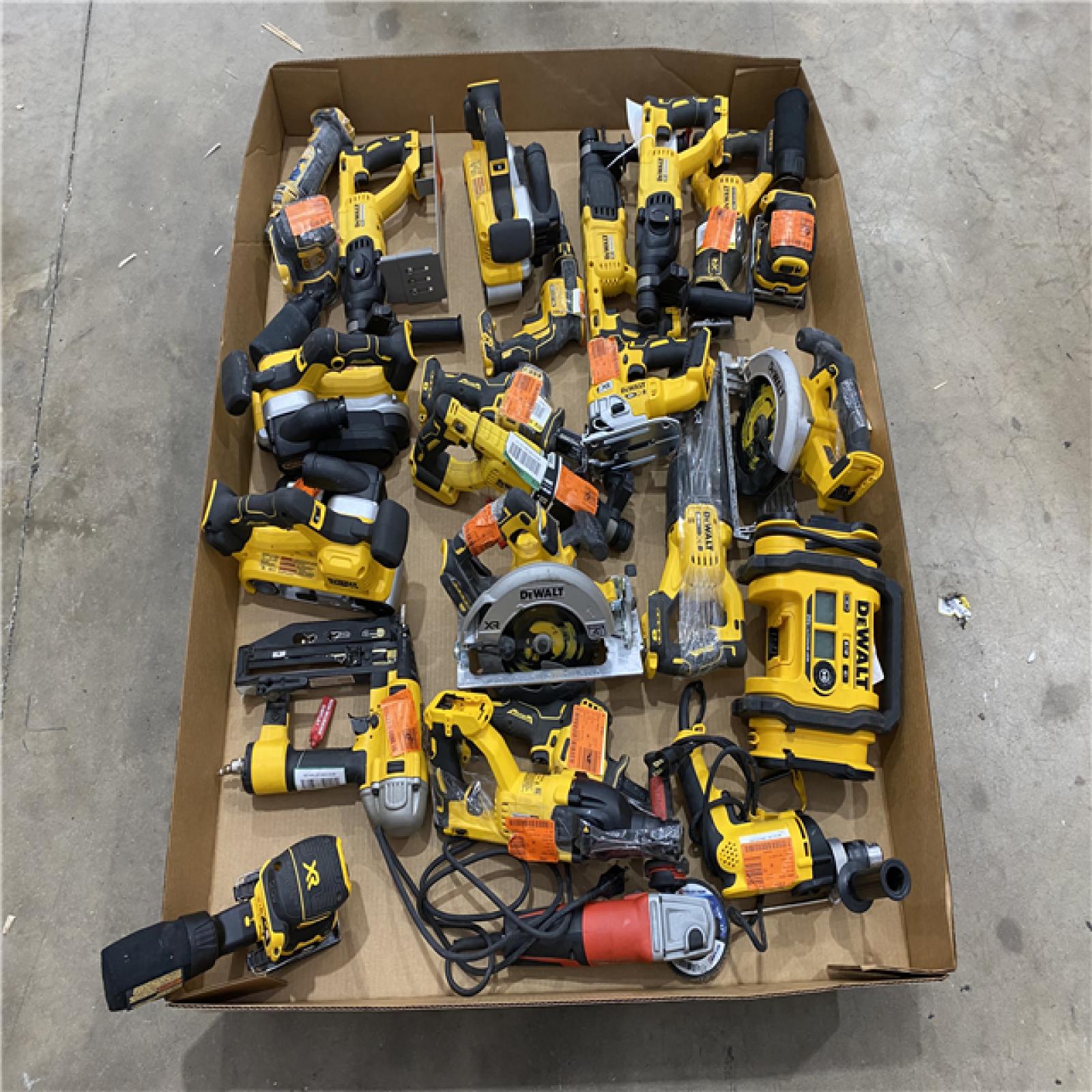 Houston Location AS IS - Tool Pallet