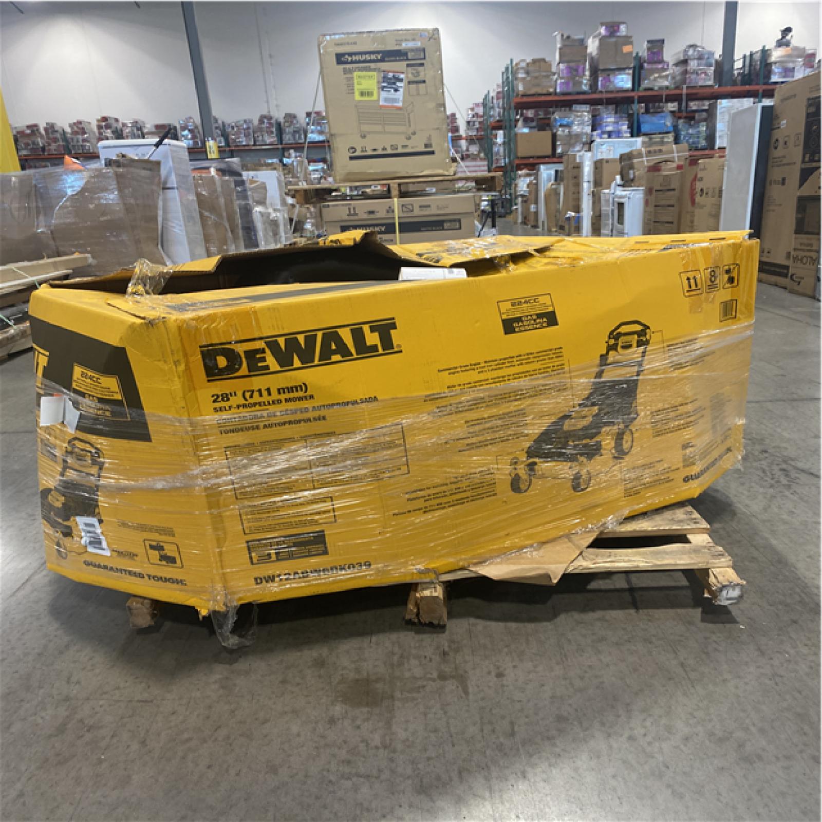DALLAS LOCATION- DeWalt 28 in. 224cc Engine 3-in-1 Gas RWD Self-Propelled Lawn Mower