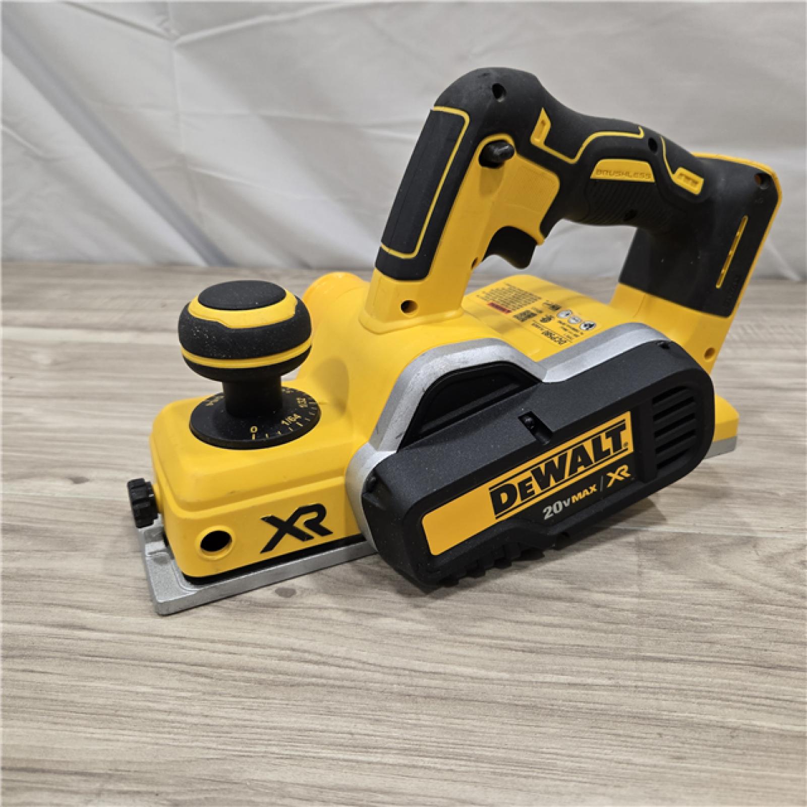 AS-IS DEWALT DCP580B 20V MAX Brushless Planer (Tool-Only)