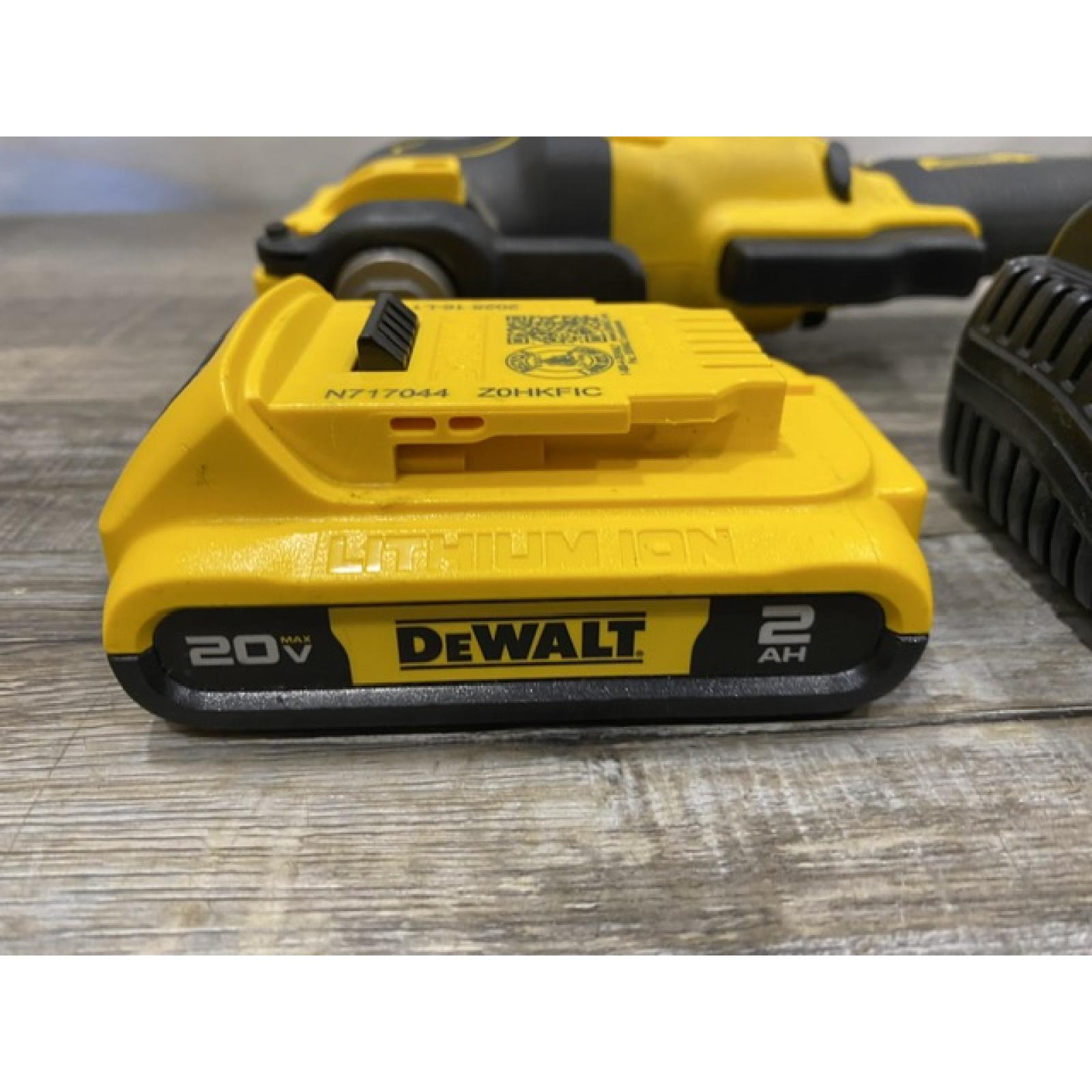 AS-IS DEWALT ATOMIC 20V MAX Cordless Brushless Oscillating Multi Tool Kit