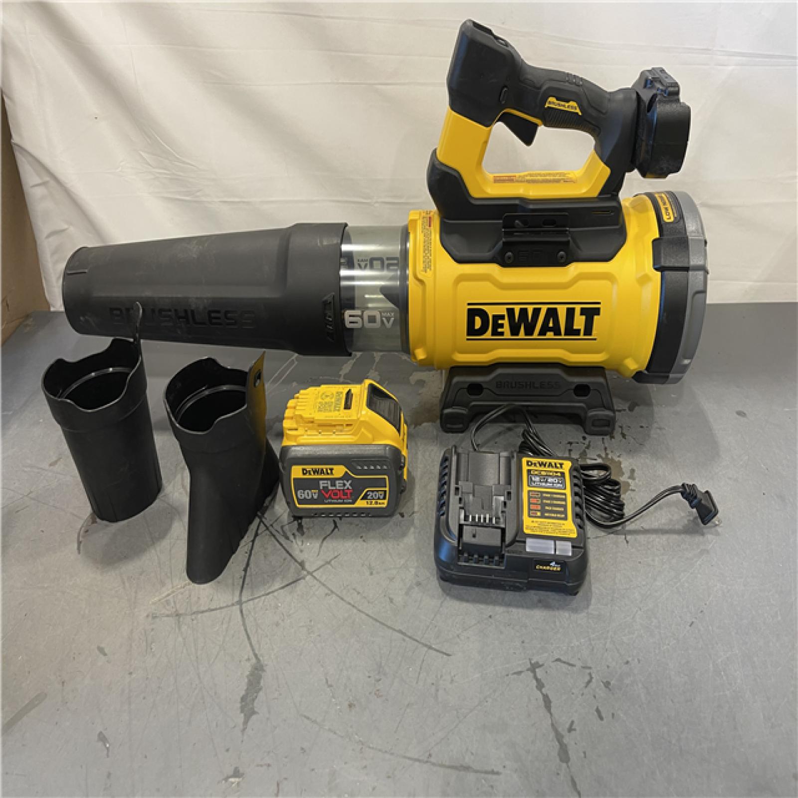 AS-IS - DEWALT FLEXVOLT 60V MAX 160 MPH 760 CFM Brushless Cordless Axial Blower Kit
