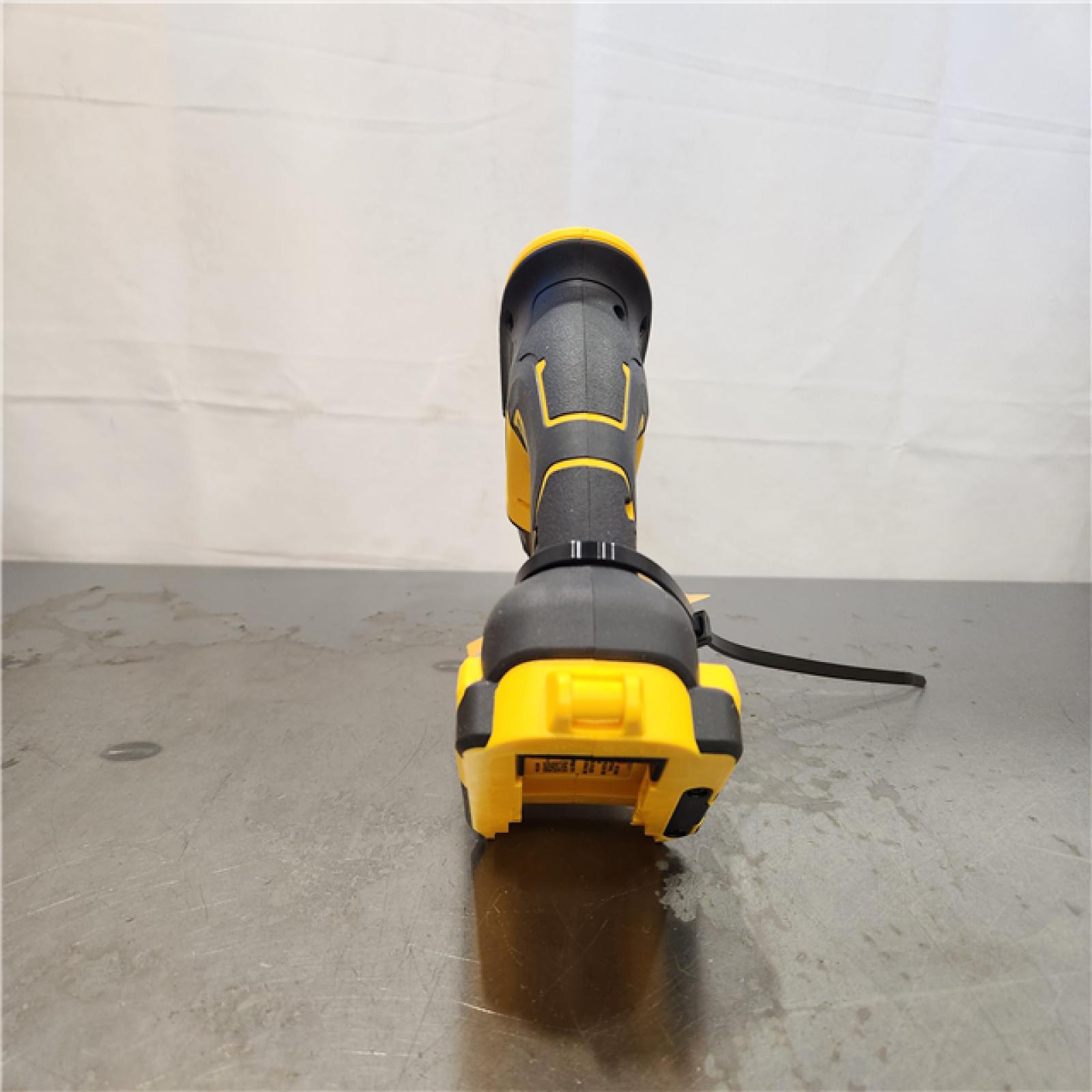 AS-IS- DEWALT XR 20V MAX Lithium-Ion Cordless Brushless Screw Gun (Tool Only)