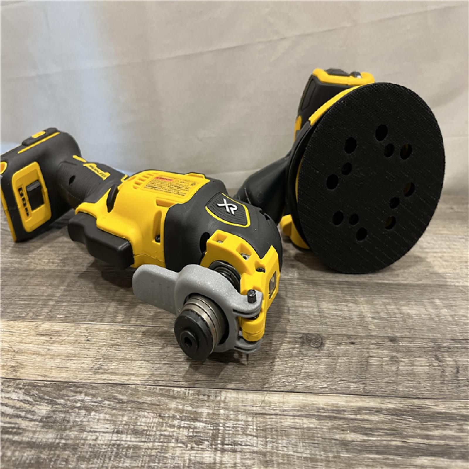 AS-IS DEWALT 20V MAX XR Lithium-Ion Cordless 2-Tool Combo Oscillating Multi-Tool and 5 Random Orbital Sander