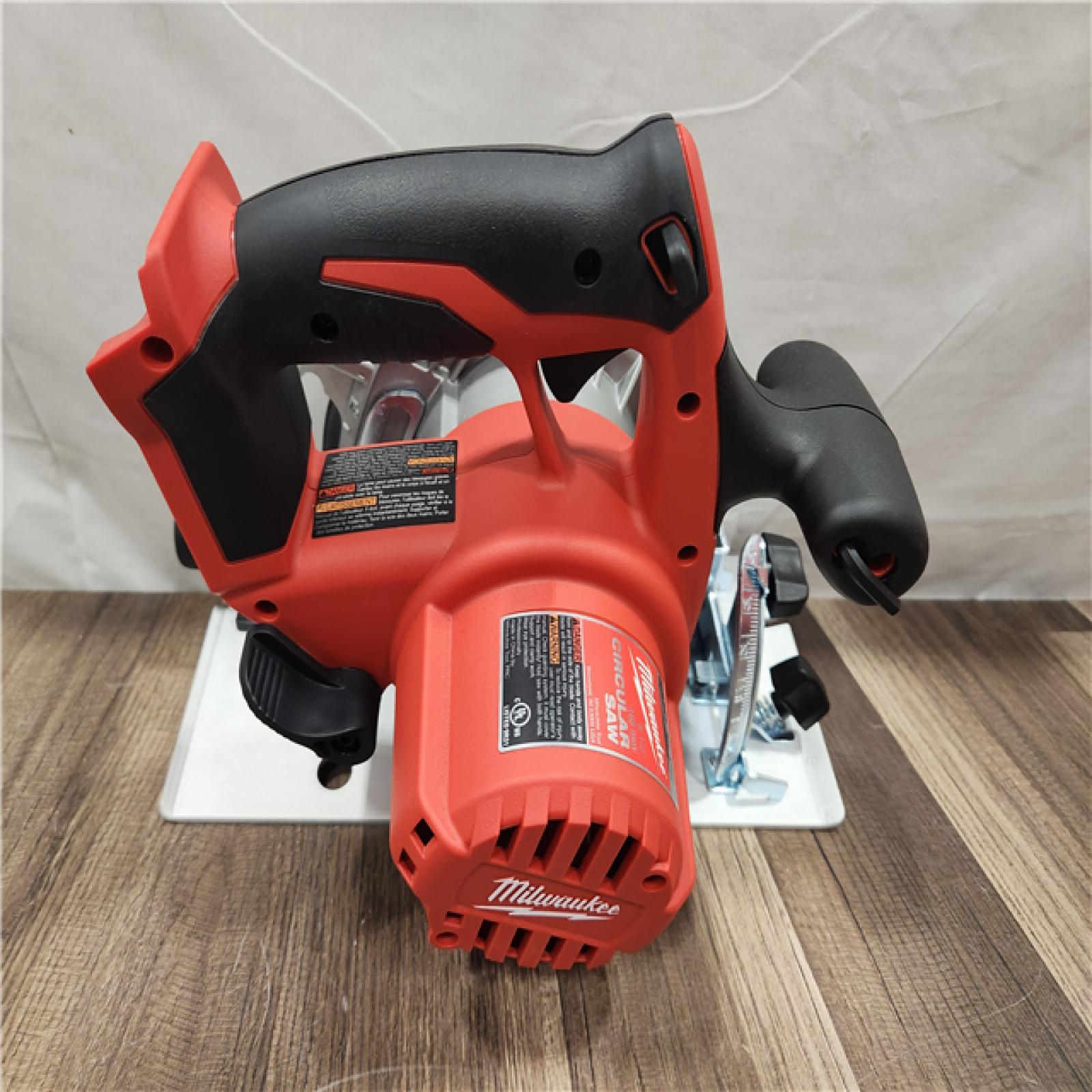 AS-IS- Milwaukee M18 Cordless 6-1/2 Circular Saw (Tool Only)