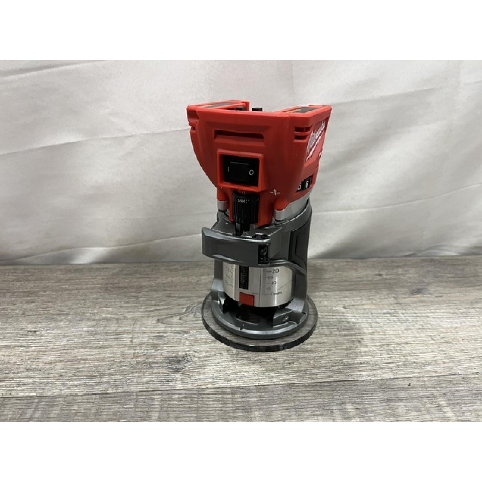 AS-IS Milwaukee FUEL 18V Lithium-Ion Brushless Cordless Compact Router (Tool-Only)