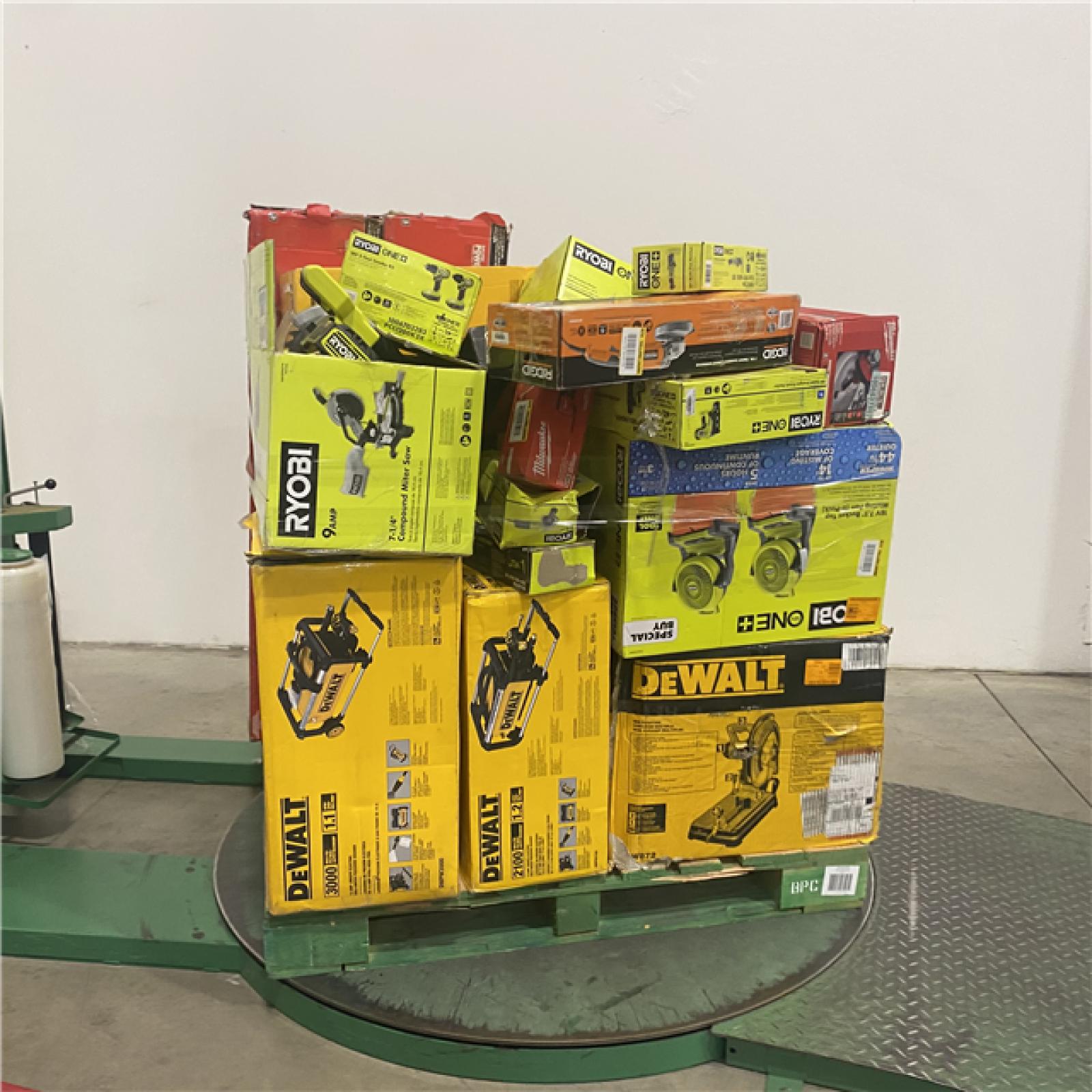 Dallas Location - As-Is Tool Pallet