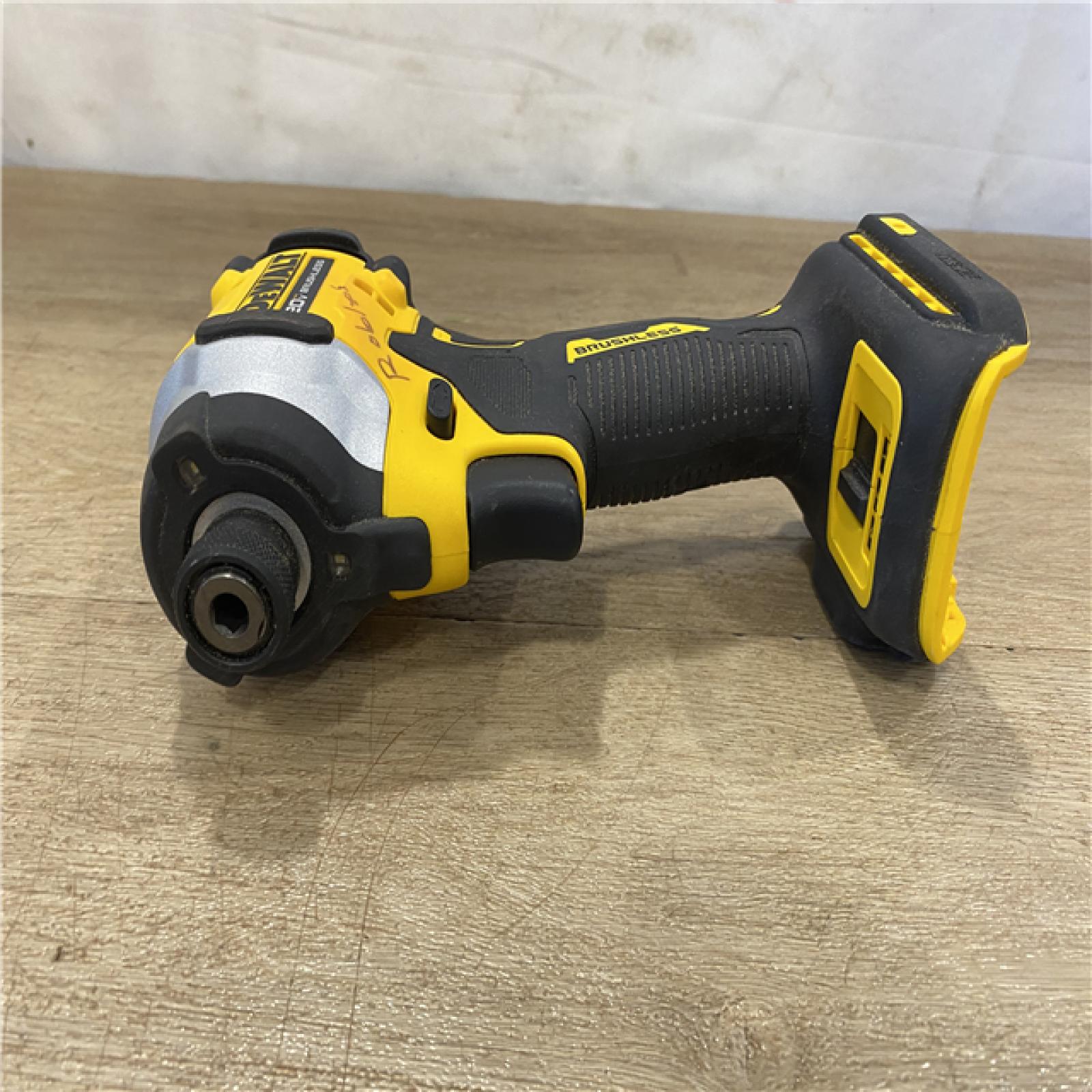 AS-IS DEWALT ATOMIC 20V MAX Cordless Brushless Compact 1/4 in. Impact Driver (Tool Only)