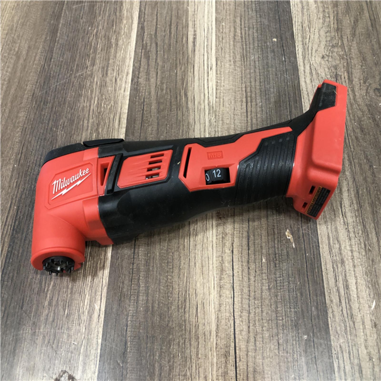 AS-IS Milwaukee M18 18V Lithium-Ion Cordless Oscillating Multi-Tool (Tool-Only)