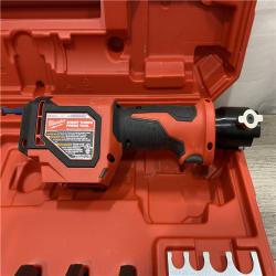 AS-IS Milwaukee 18V Lithium-Ion Cordless Short Throw Press Tool Kit