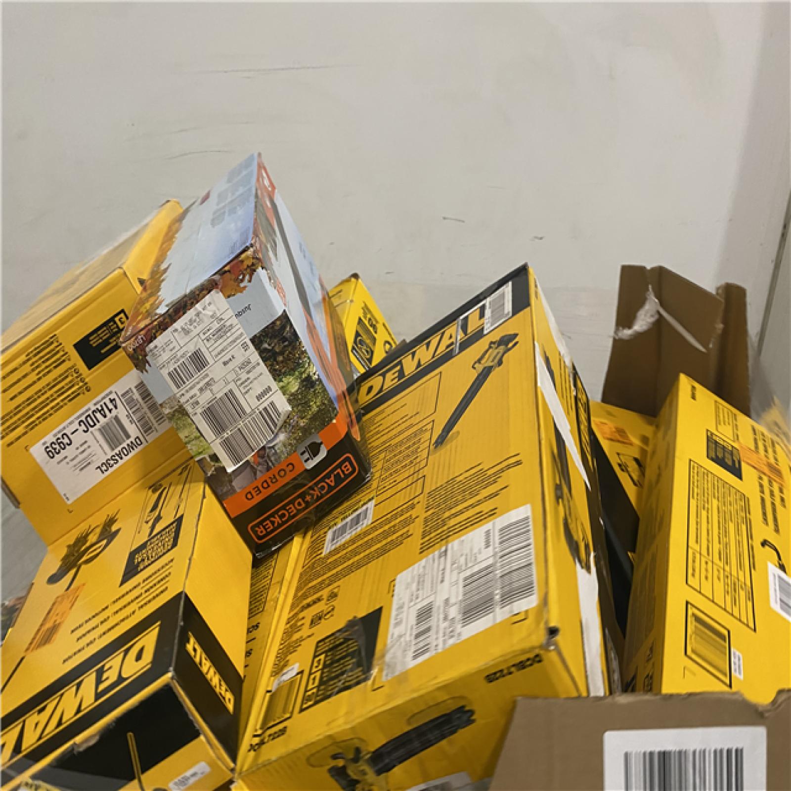 Dallas Location - As-Is DEWALT Tool Pallet