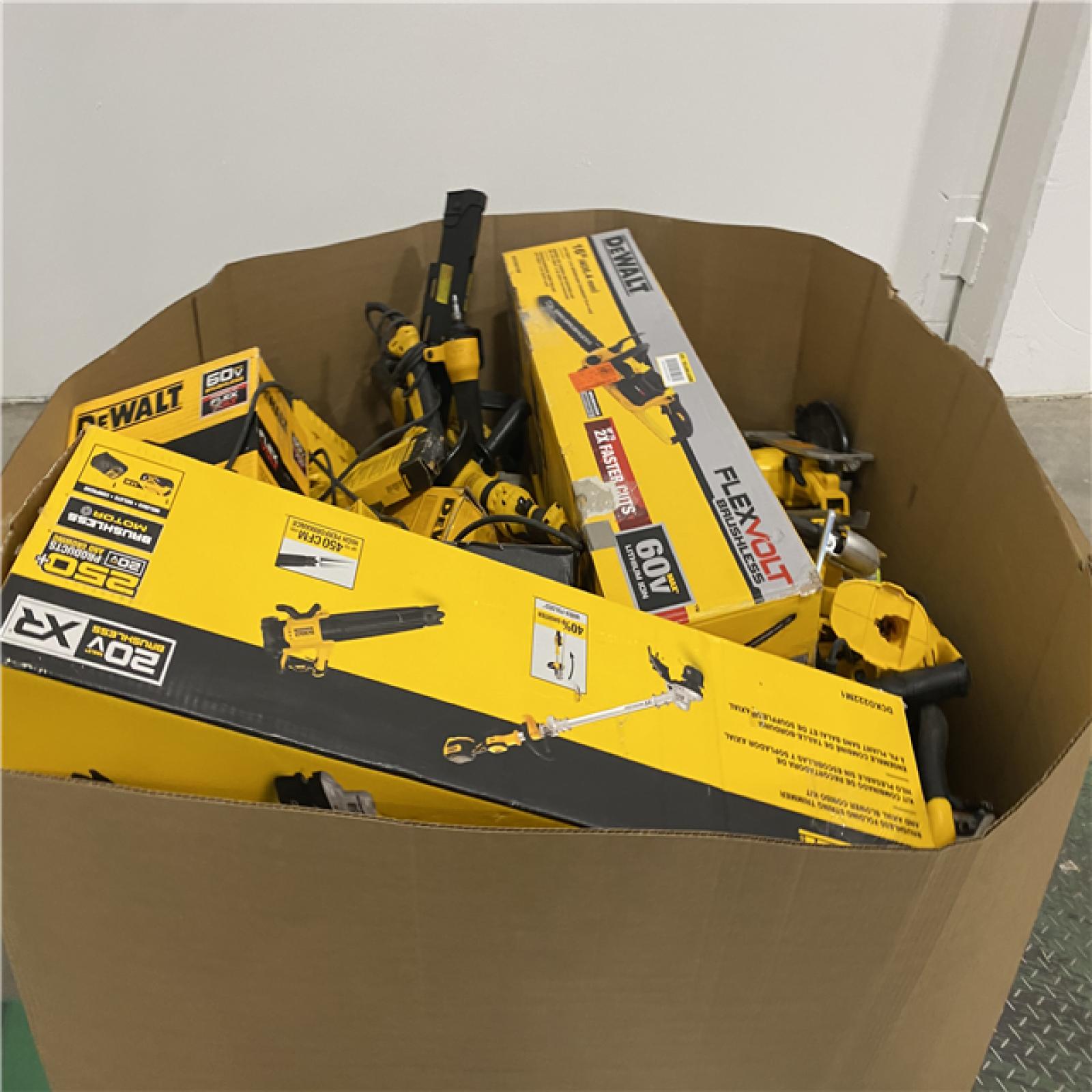 Dallas Location - As-Is Tool Pallet