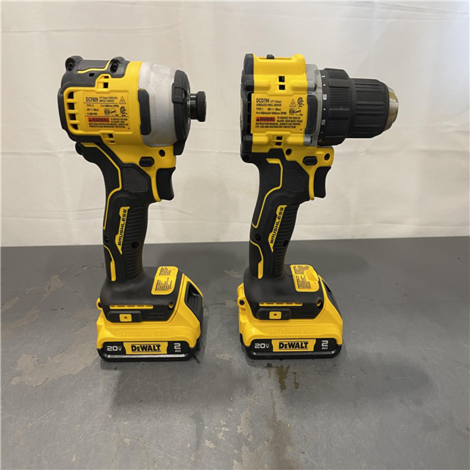 AS-IS - Dewalt ATOMIC 20-Volt MAX Lithium-Ion Cordless Combo Kit