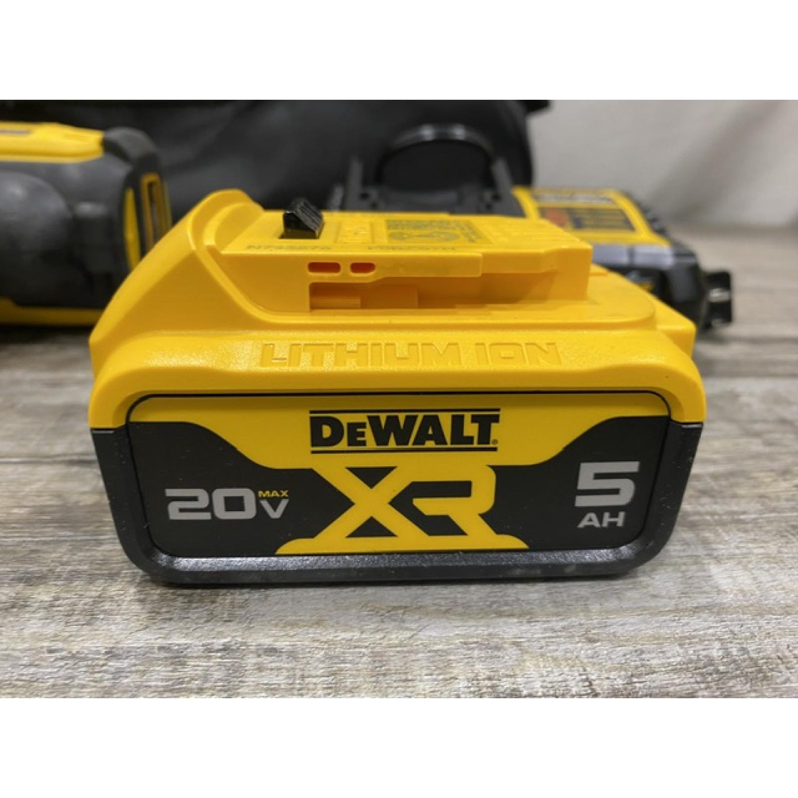 AS-IS DEWALT 20V MAX Lithium-Ion Cordless 1/2 in. Impact Wrench Kit