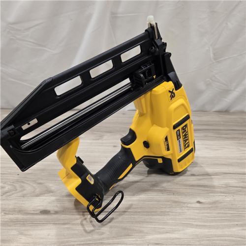 AS-IS DEWALT 20V MAX XR 16-Gauge Cordless Finish Nailer (Tool Only)
