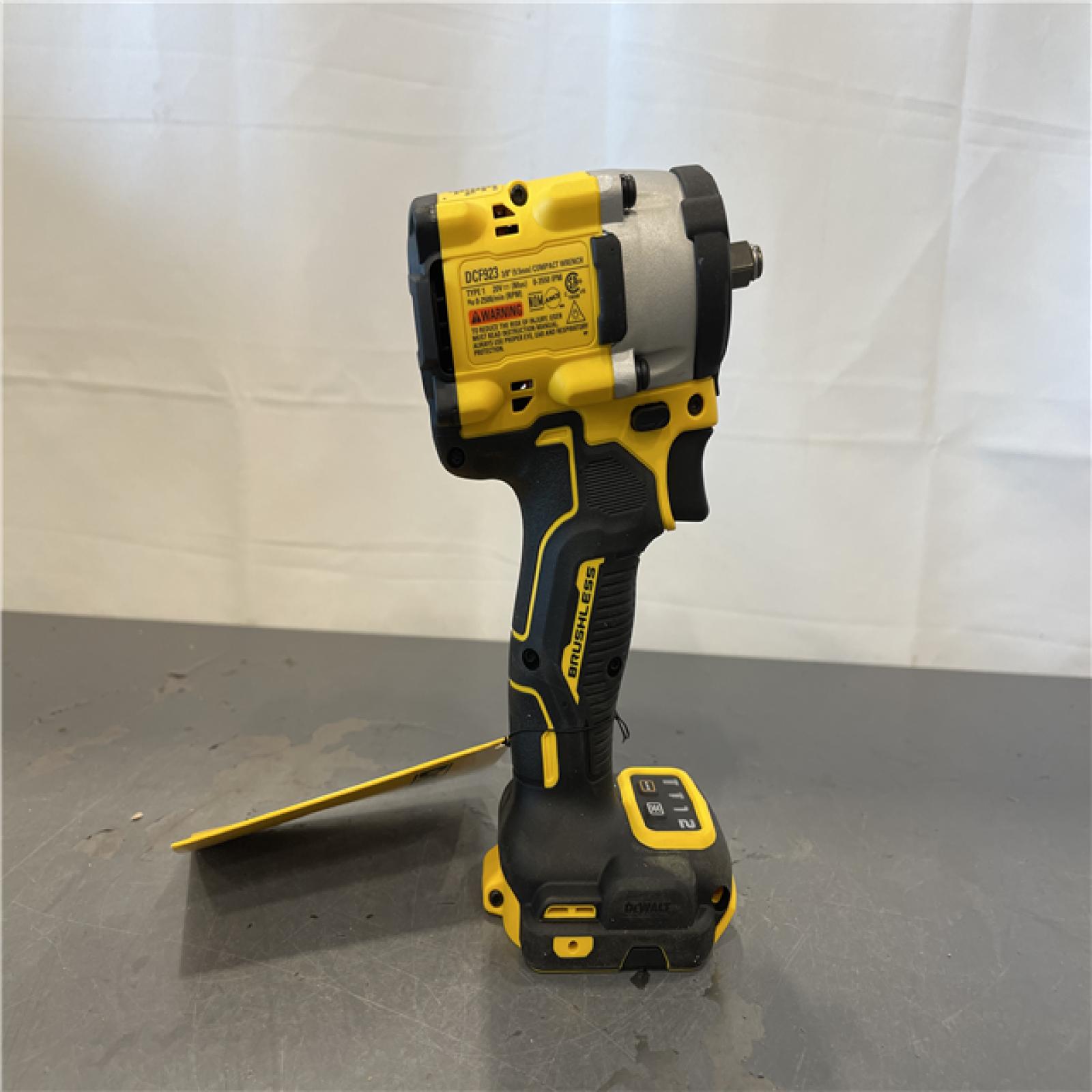 AS-IS - DeWalt 20V MAX ATOMIC 3/8 in. Cordless Brushless Compact Impact Wrench
