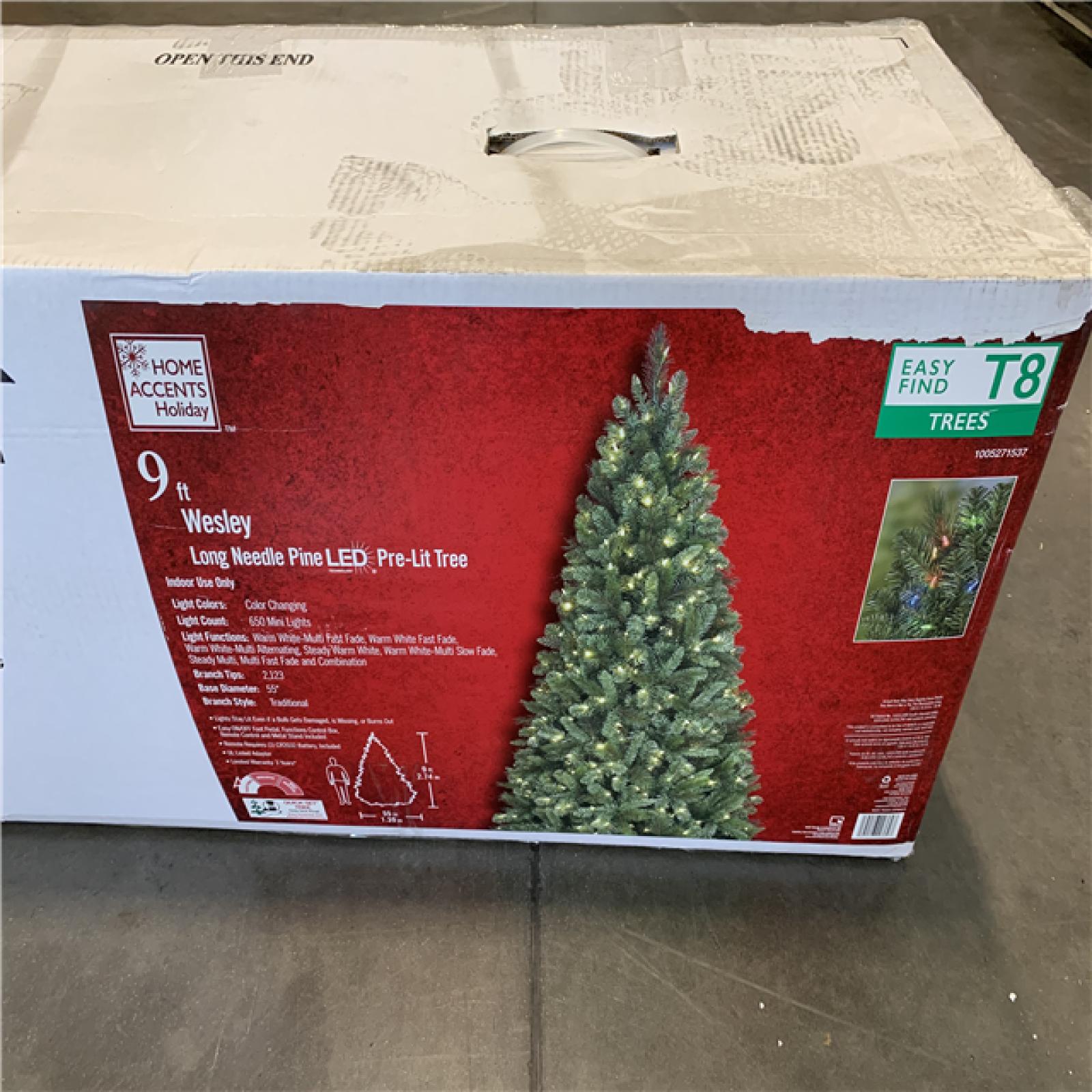 NEW! Home Accents Holiday 9 Ft. Pre-Lit LED Wesley Pine Artificial Christmas Tree