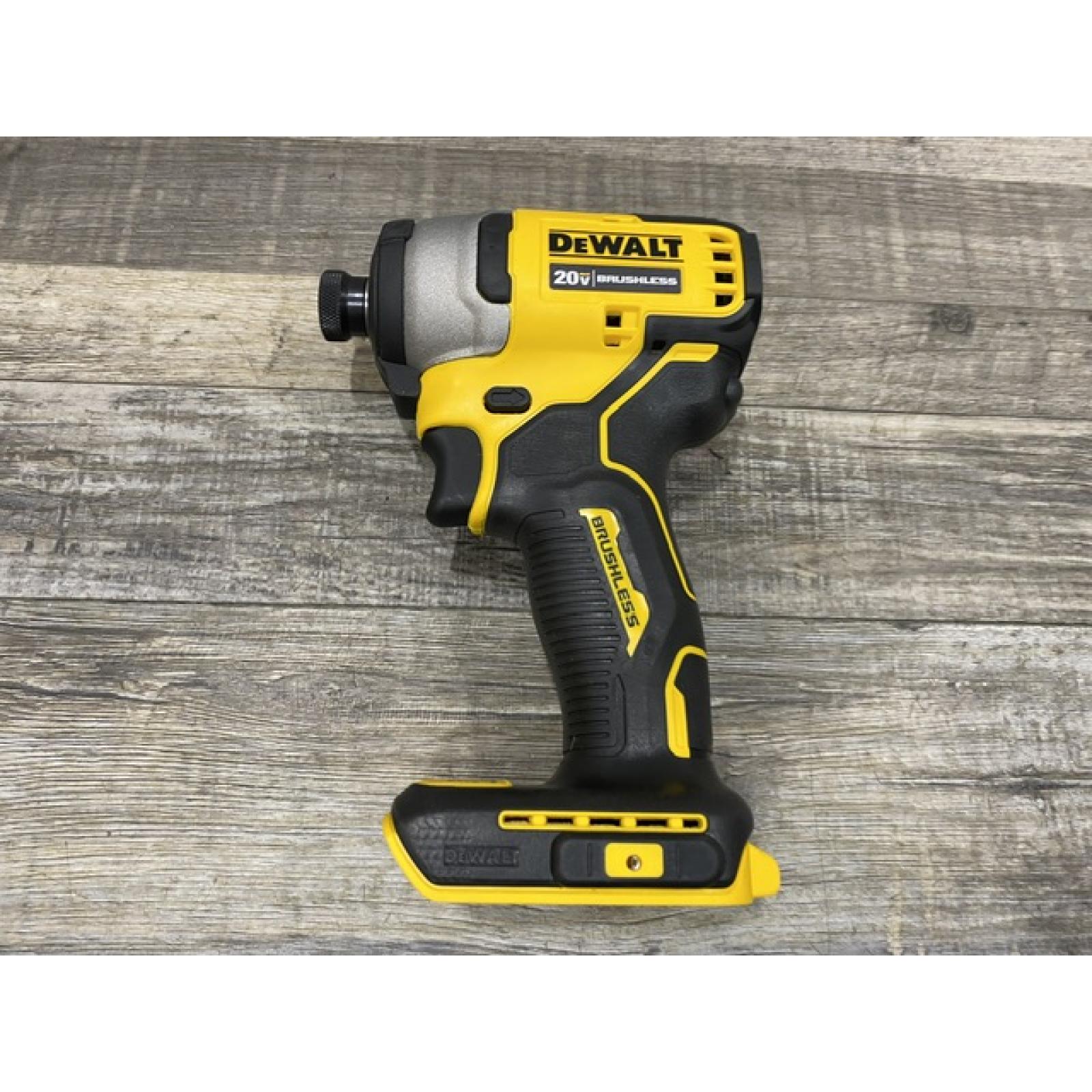 AS-IS DEWALT Atomic 20V Max Lithium-Ion Brushless Cordless Compact 1/4 in. Impact Driver Kit
