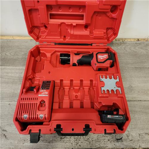 Phoenix Location Milwaukee M18 18V Lithium-Ion Cordless Short Throw Press Tool Kit (Crimp Jaws Not Included)