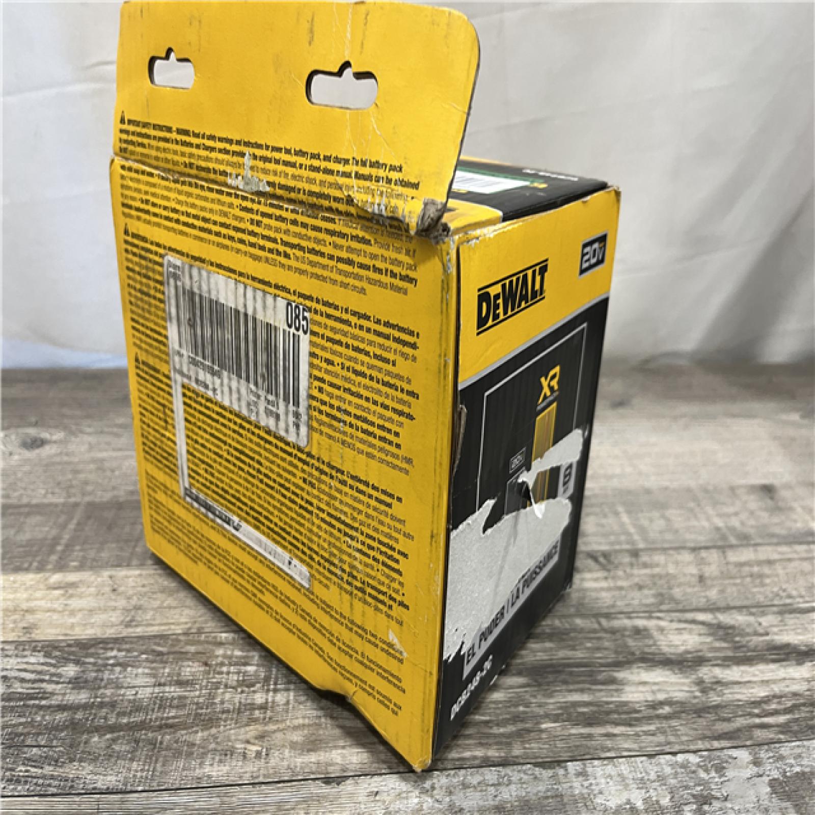 NEW - DEWALT 20V XR Lithium-Ion Starter Pack with 8.0 Ah and 4.0 Ah Battery Packs and Charger