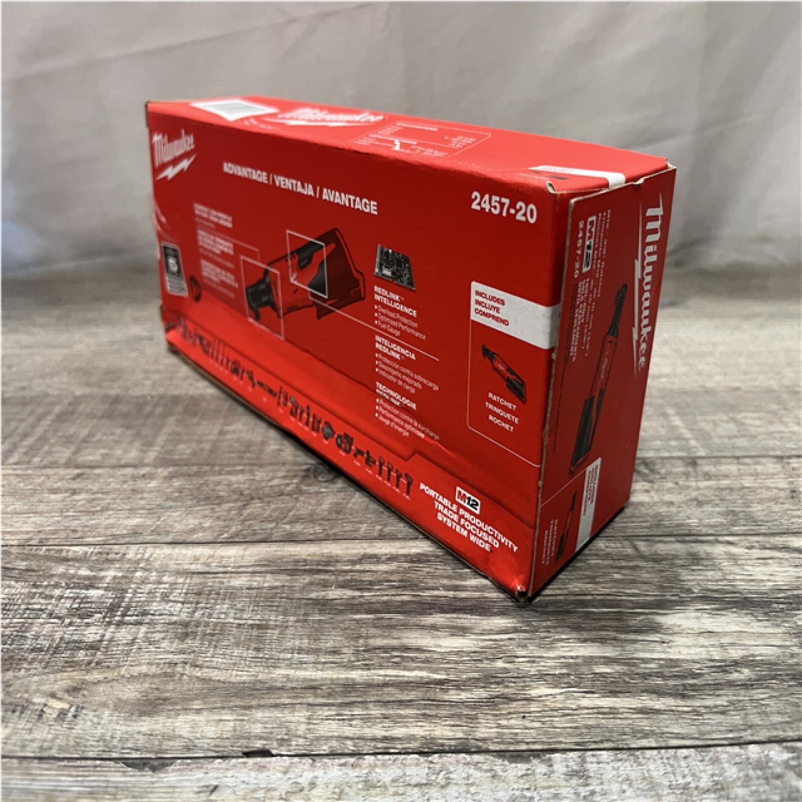 NEW - Milwaukee 12V Lithium-Ion Cordless 3/8 in. Ratchet (Tool-Only)