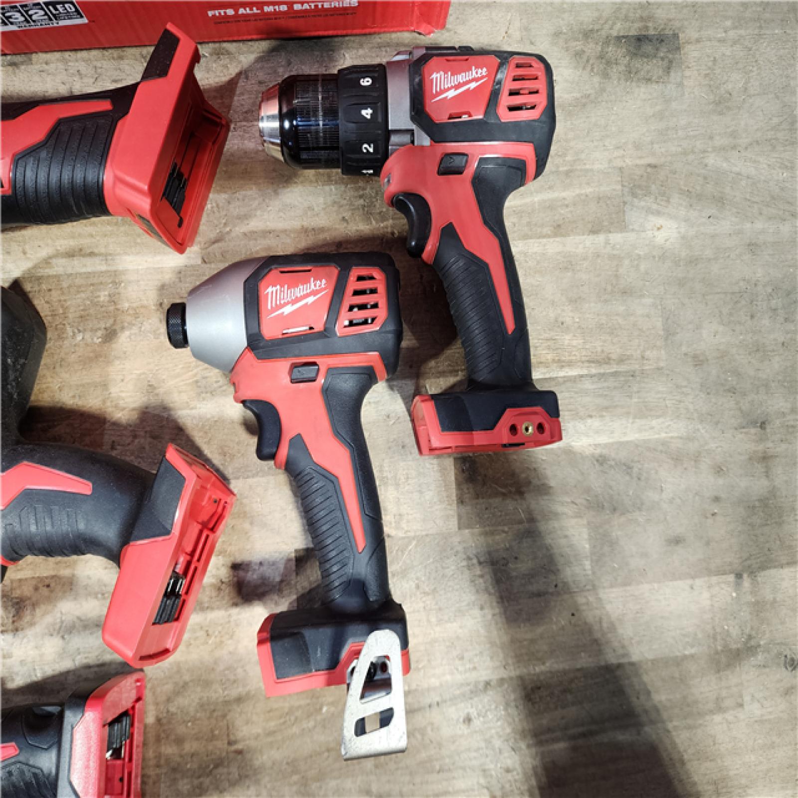 HOUSTON LOCATION - AS-IS M18 18V Lithium-Ion Cordless Combo Kit (5-Tool) with (2) Batteries  Charger and Tool Bag